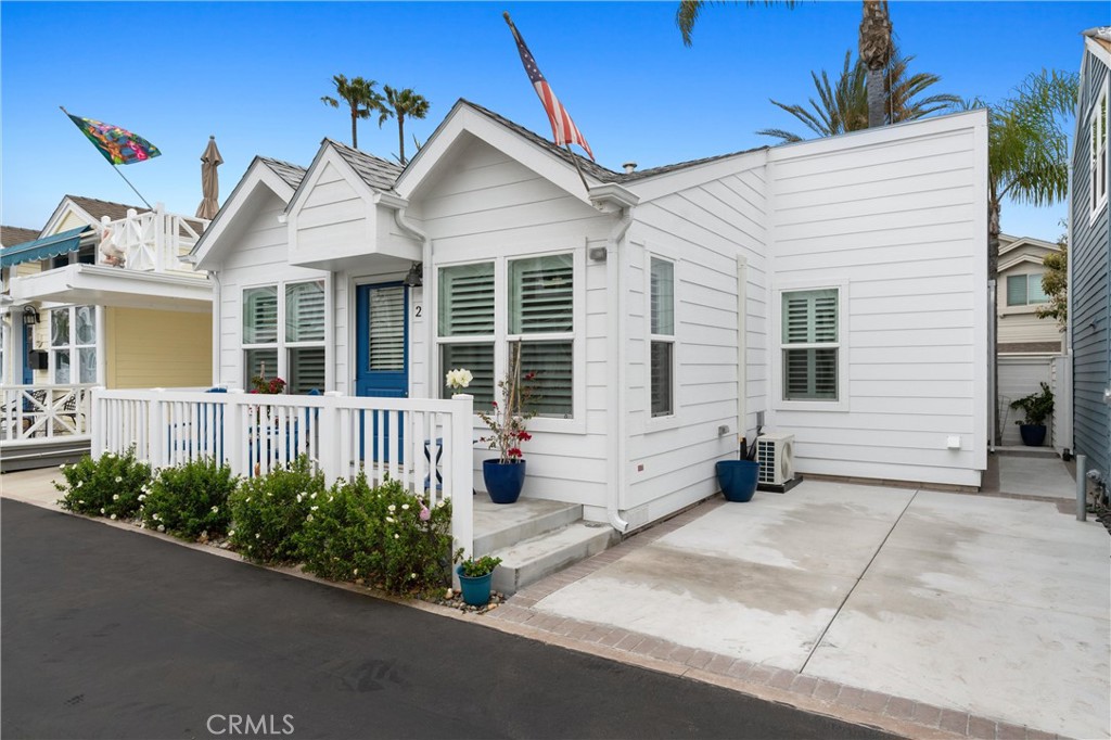 Newport Beach, California, 92663, United States, 1 Bedroom Bedrooms, ,1 BathroomBathrooms,Residential,For Sale,1776845