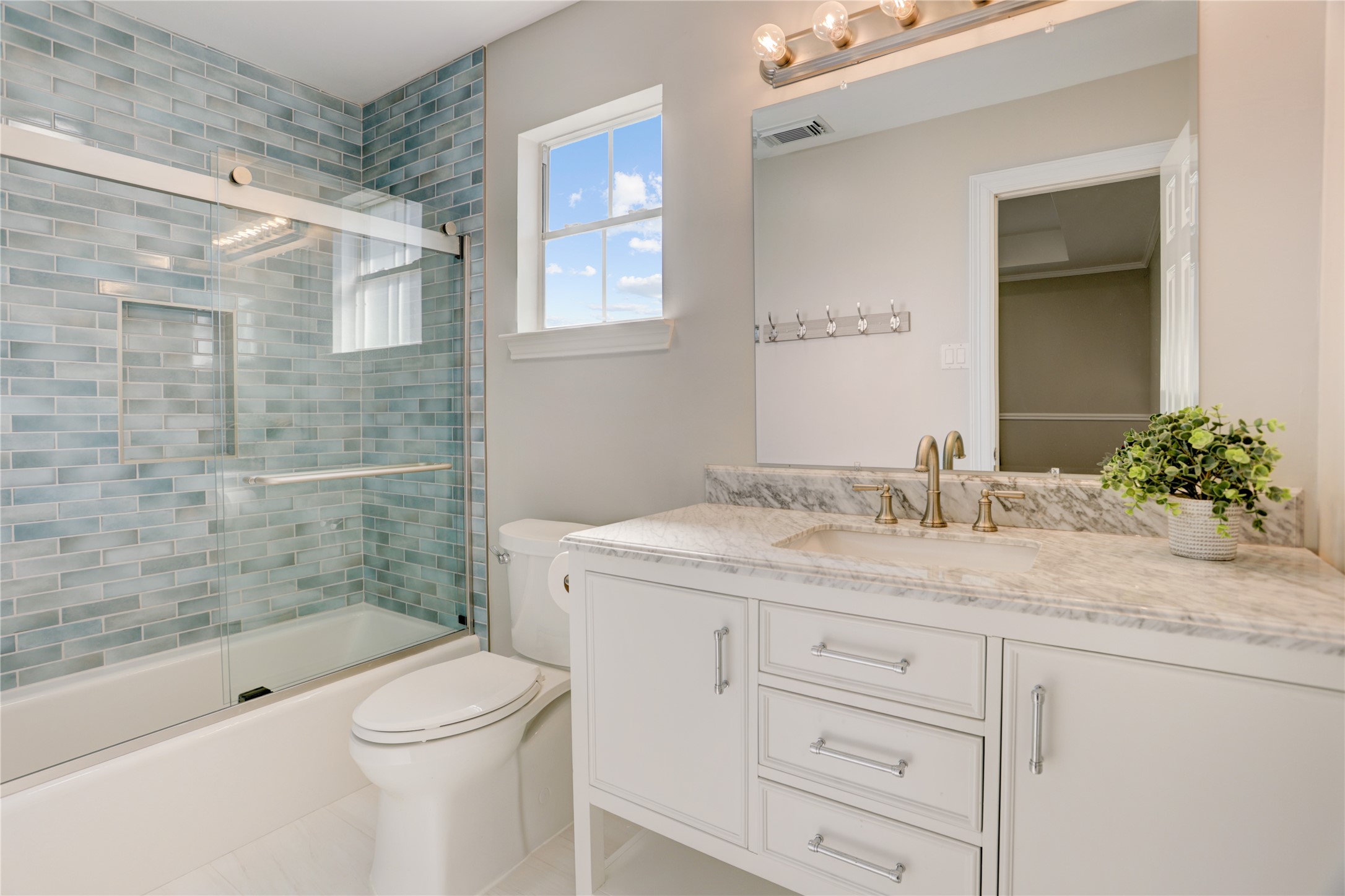  3505 Gramercy Street - 物件實景