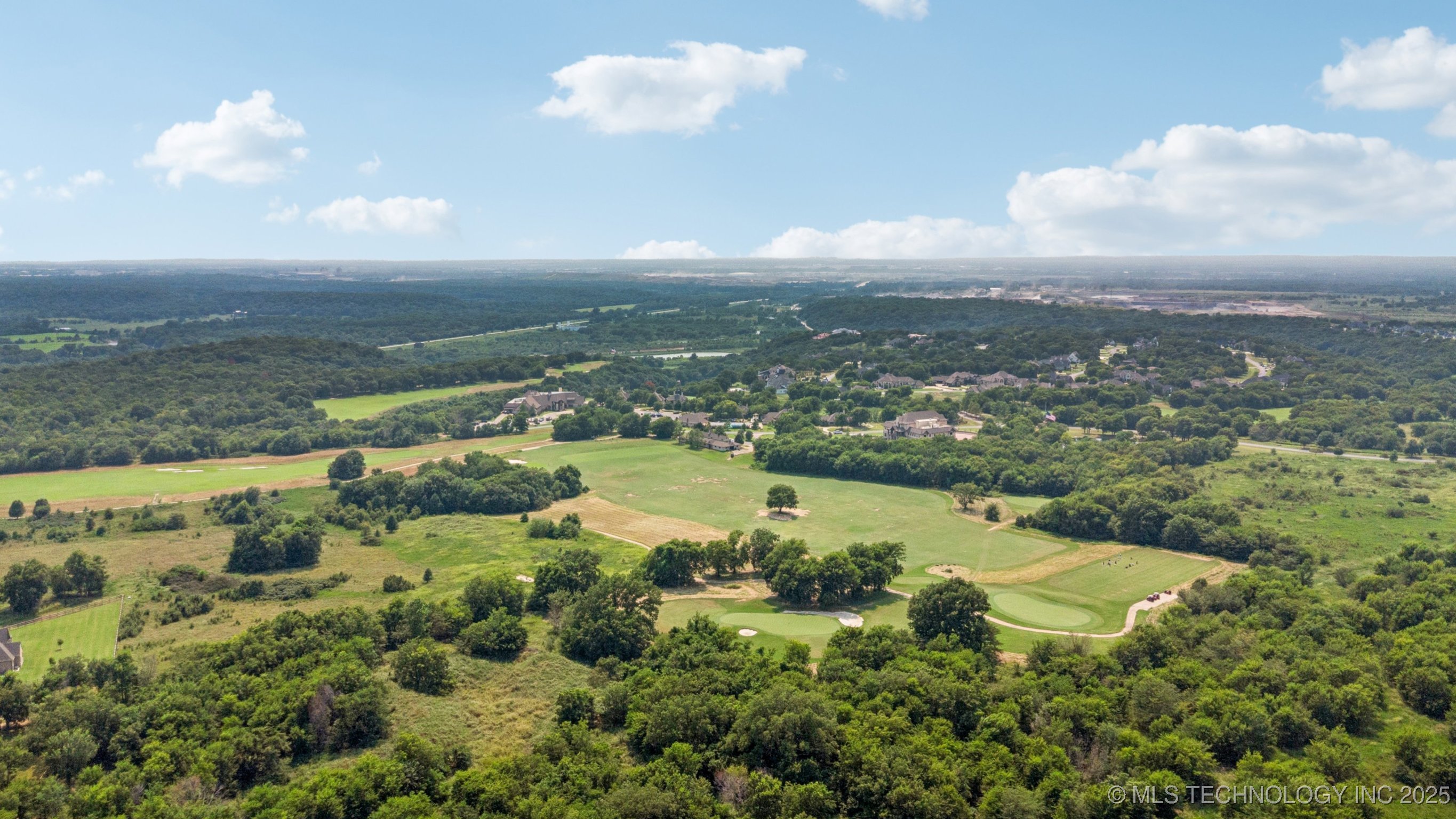 Owasso, Oklahoma, 74055, United States, 4 Bedrooms Bedrooms, ,4 BathroomsBathrooms,Residential,For Sale,1964106