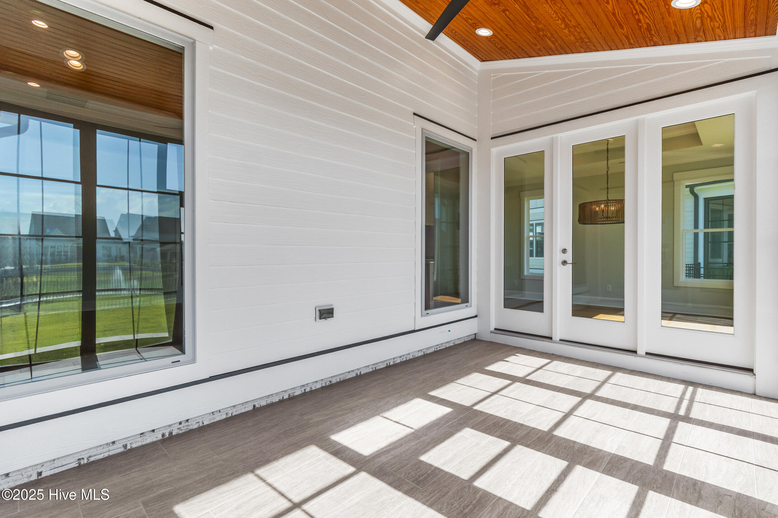 Wilmington, North Carolina, 28411, United States, 4 Bedrooms Bedrooms, ,4 BathroomsBathrooms,Residential,For Sale,1991121