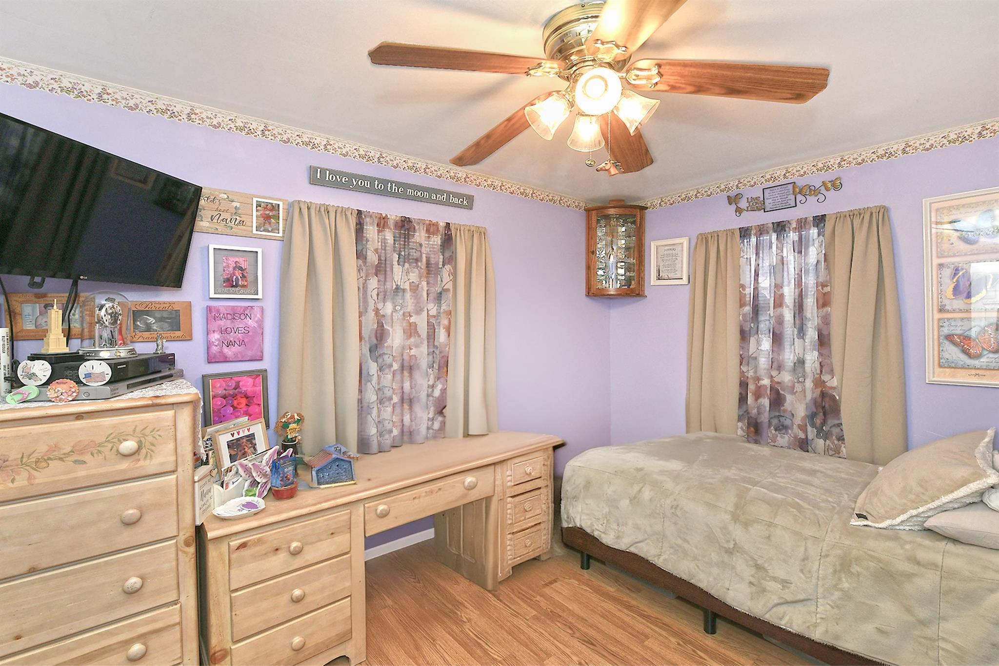 Levittown, New York, 11756, United States, 3 Bedrooms Bedrooms, ,1 BathroomBathrooms,Residential,For Sale,1737239
