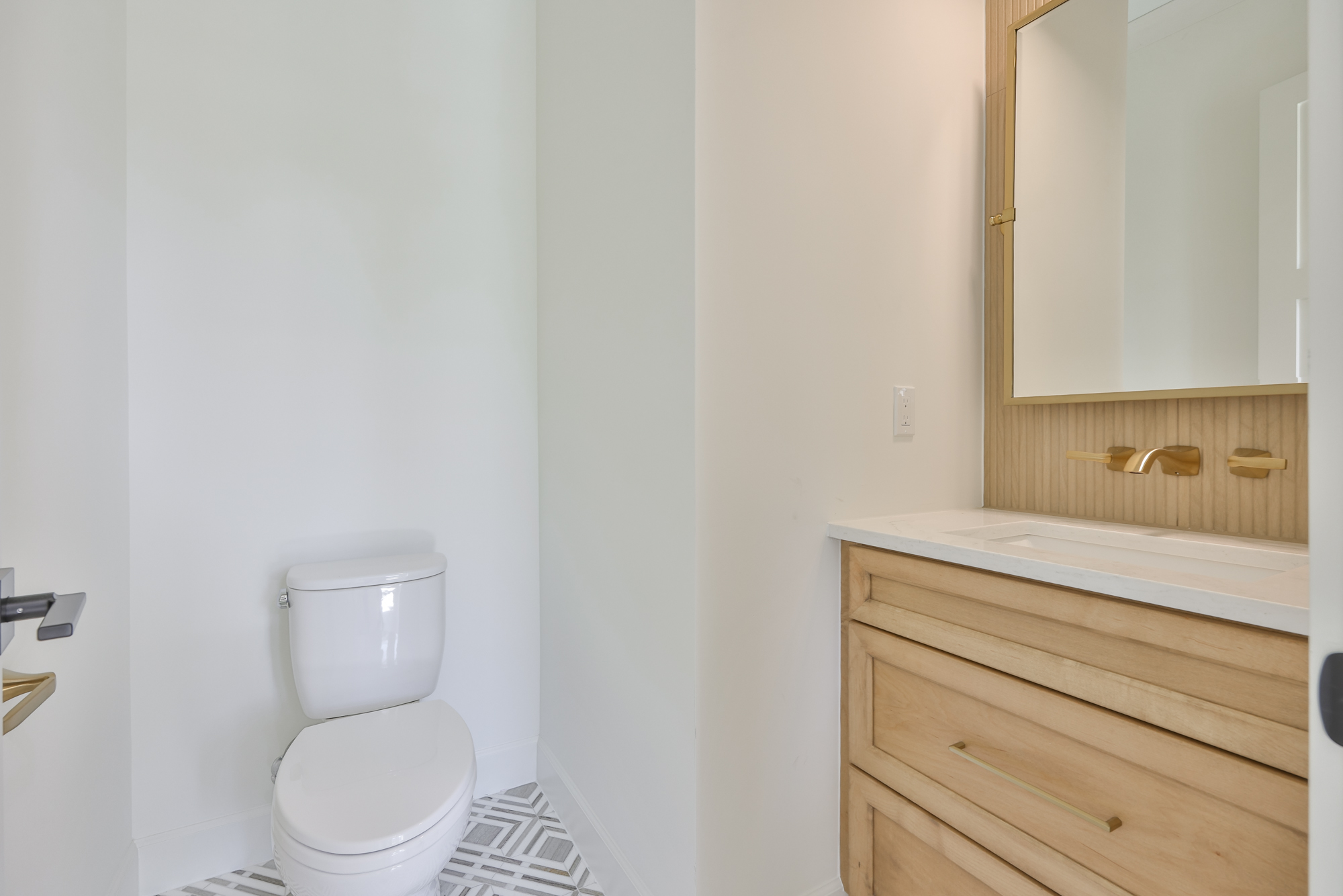 Tampa, Florida, 33629, United States, 5 Bedrooms Bedrooms, ,7 BathroomsBathrooms,Residential,For Sale,2007837