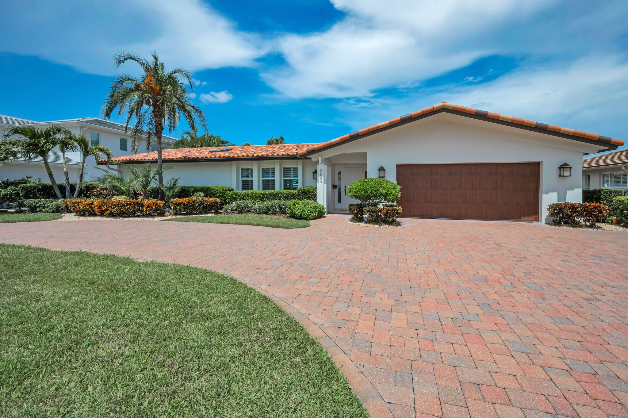 St Petersburg, Florida, 33703, United States, 4 Bedrooms Bedrooms, ,3 BathroomsBathrooms,Residential,For Sale,1978536