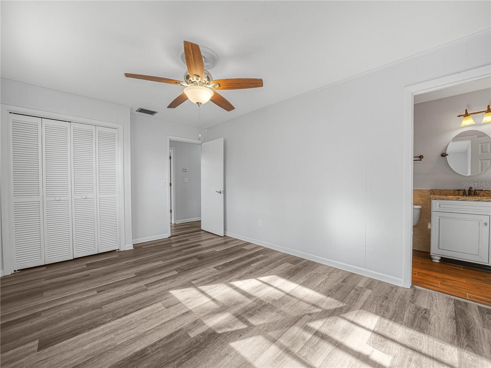 FROSTPROOF, Florida, 33843, United States, 6 Bedrooms Bedrooms, ,3 BathroomsBathrooms,Residential,For Sale,2006124