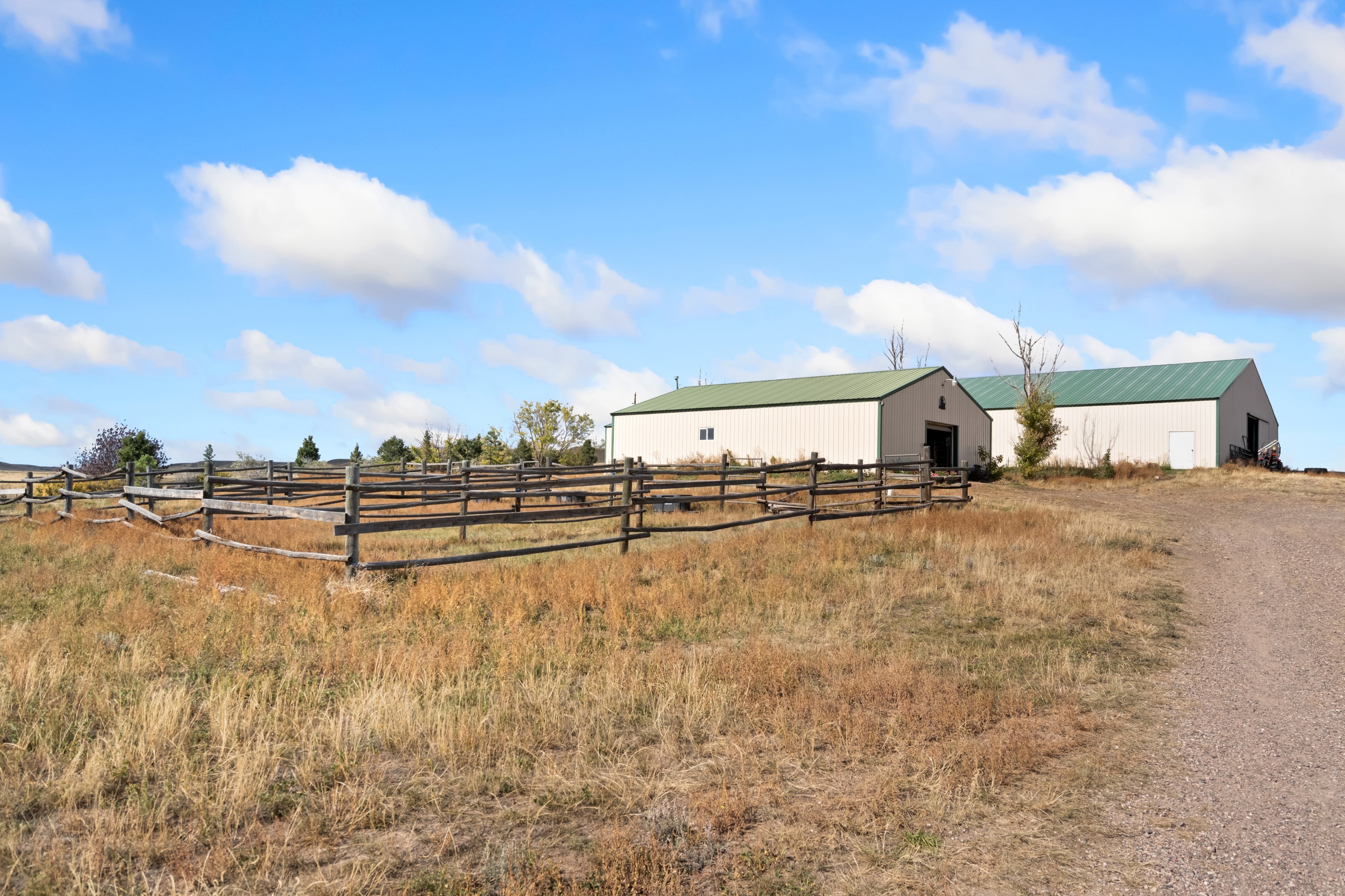  Exceptional Equestrian Property on 20 Acres - 物件實景