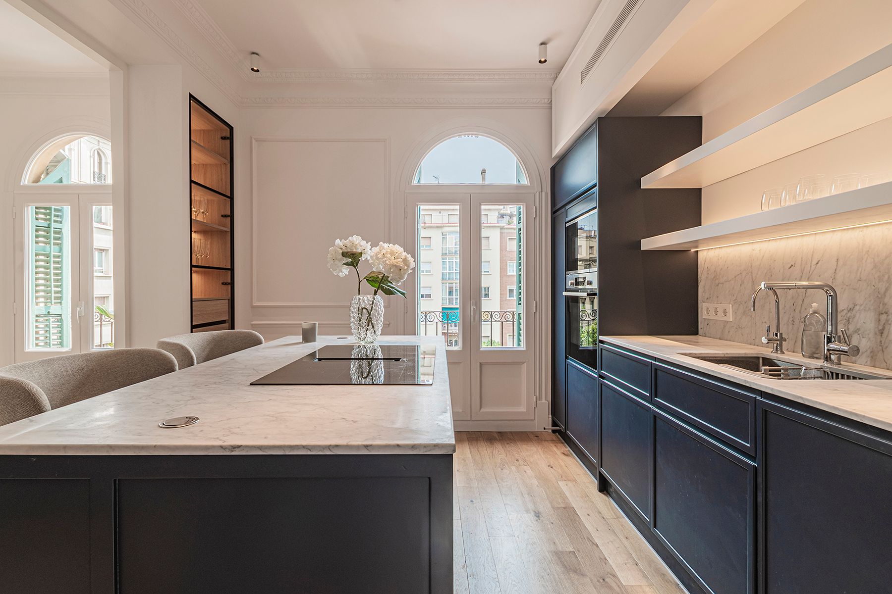  Extraordinary apartment on high floor in central Eixample - 物件實景