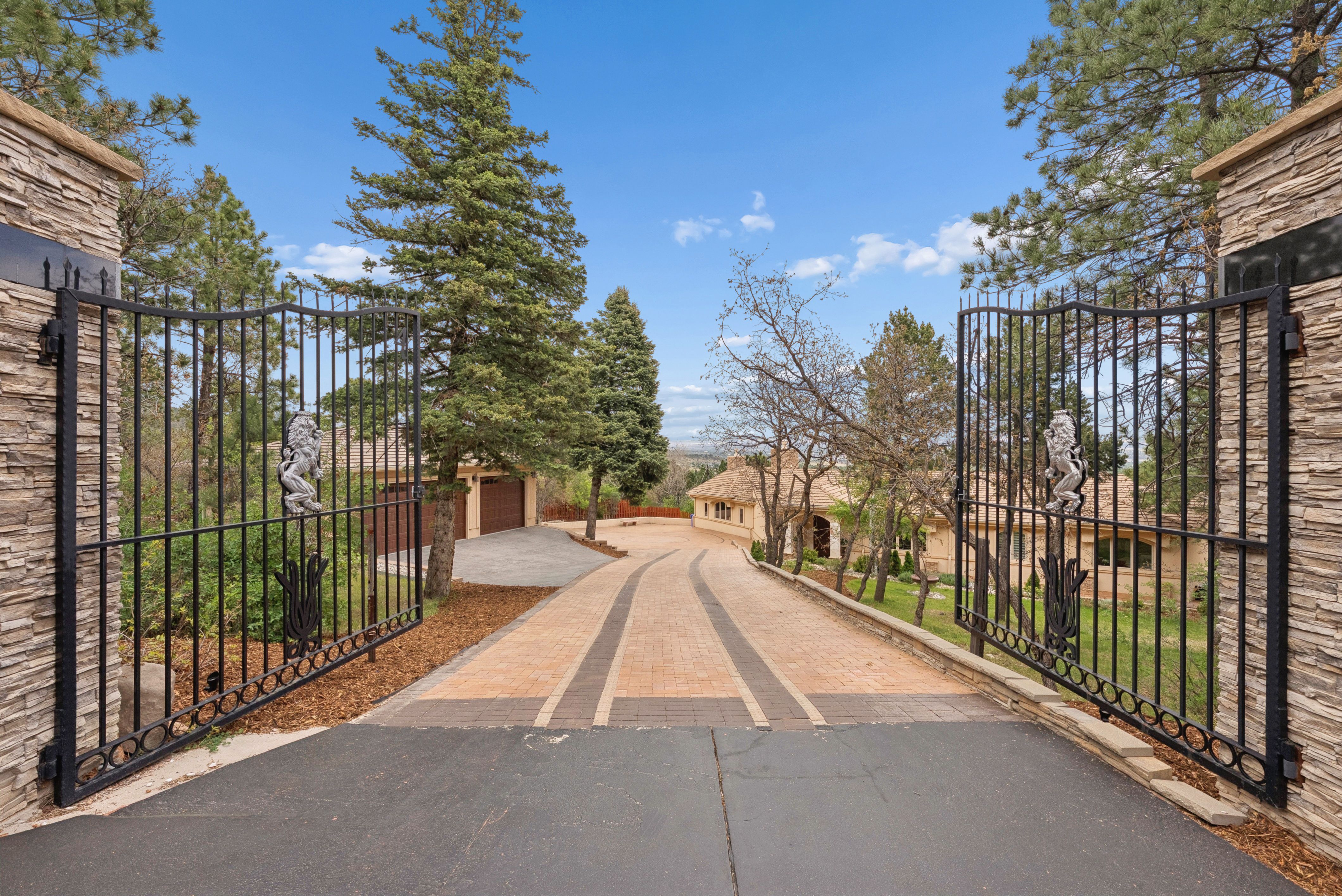  Broadmoor Heights Luxury with Iconic Views - 物件實景