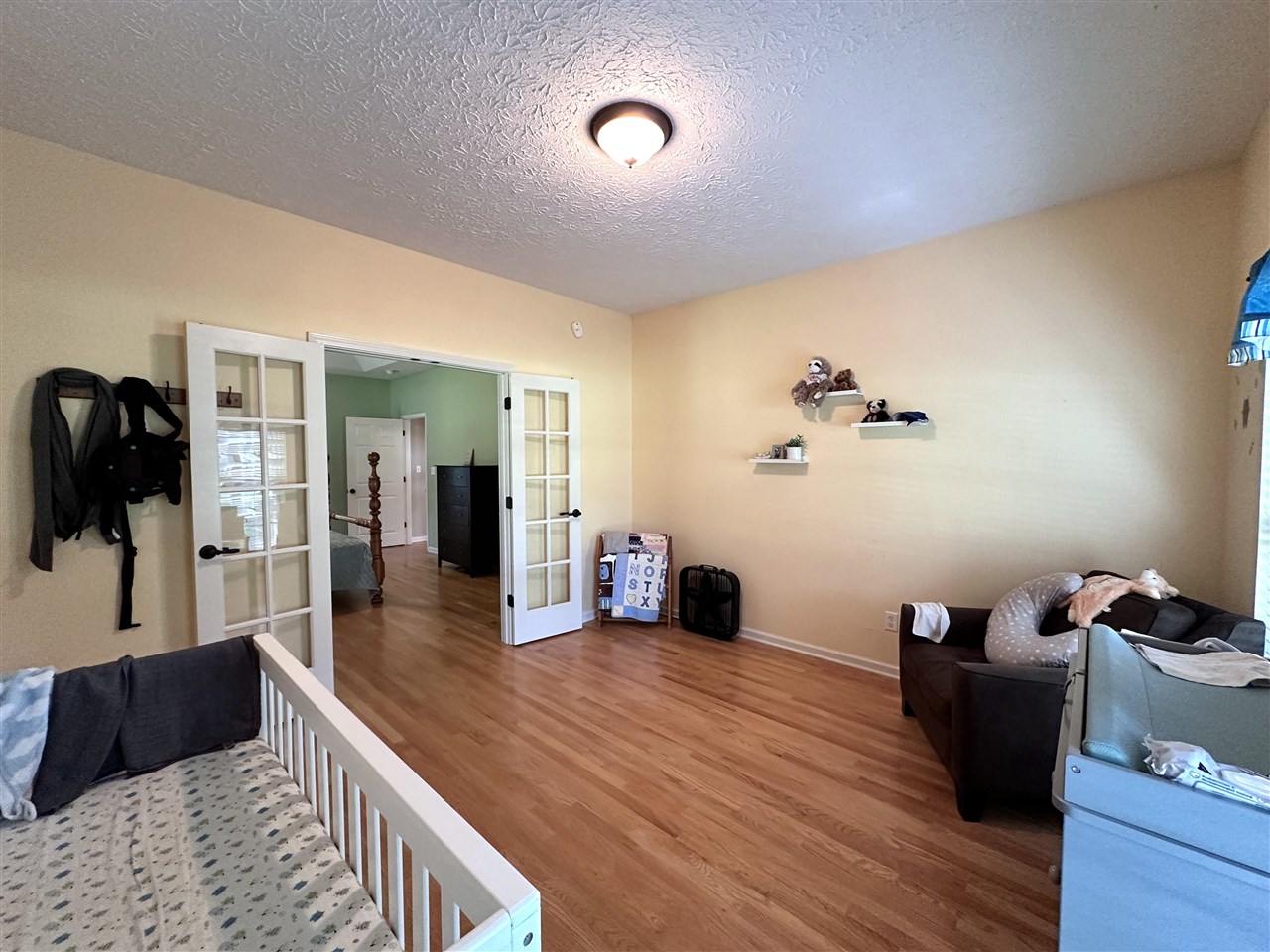 Bowling Green, Kentucky, 42104, United States, 5 Bedrooms Bedrooms, ,3 BathroomsBathrooms,Residential,For Sale,1907465