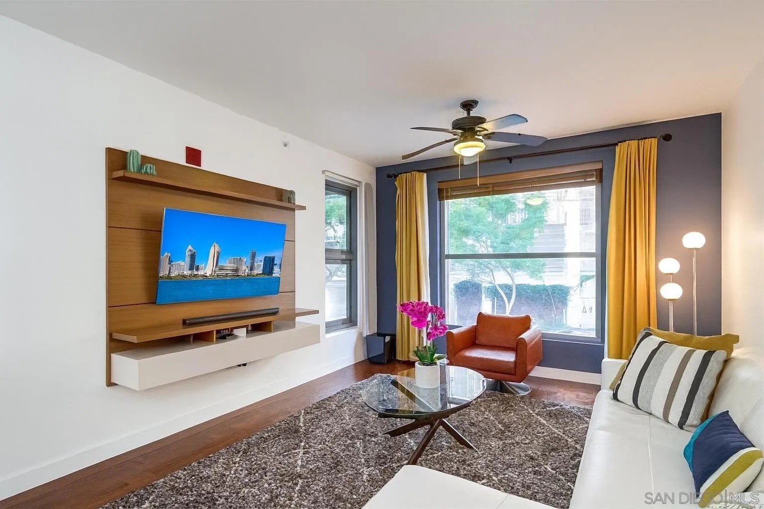 San Diego, California, 92101, United States, 1 Bedroom Bedrooms, ,1 BathroomBathrooms,Residential,For Sale,1962496