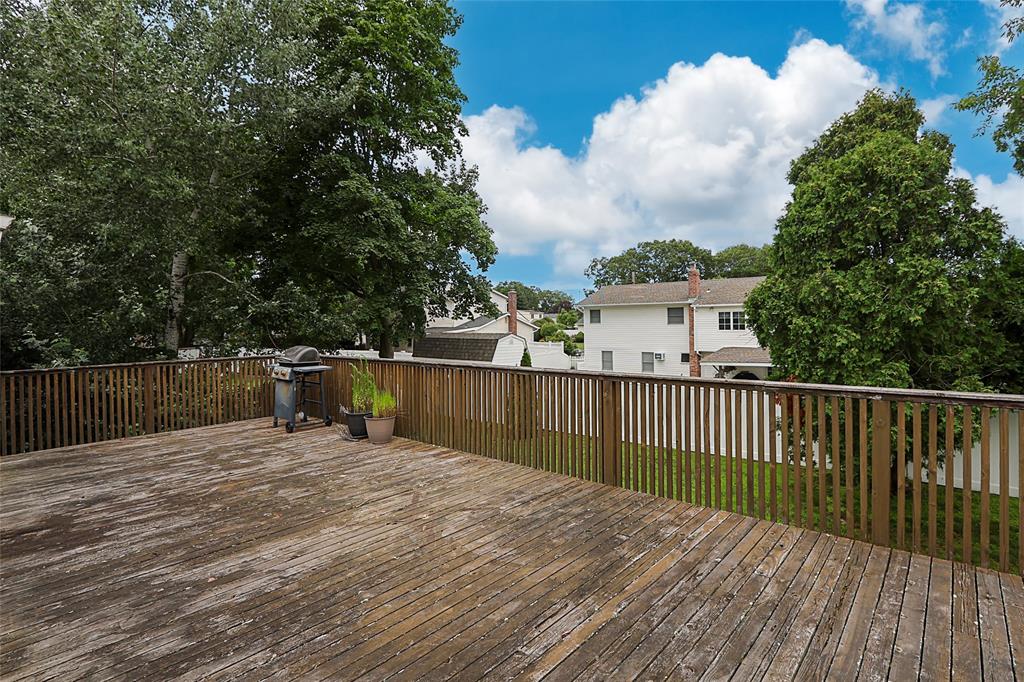 Holbrook, New York, 11741, United States, 4 Bedrooms Bedrooms, ,2 BathroomsBathrooms,Residential,For Sale,1973717