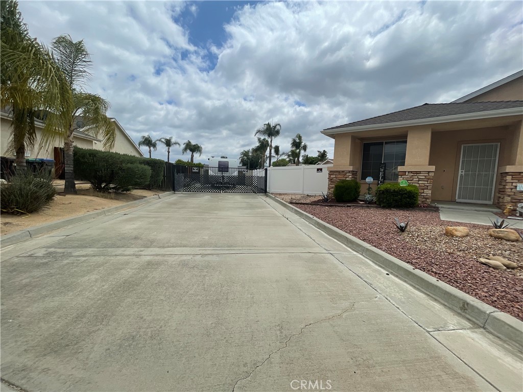 Hemet, California, 92544, United States, 4 Bedrooms Bedrooms, ,1 BathroomBathrooms,Residential,For Sale,1923257