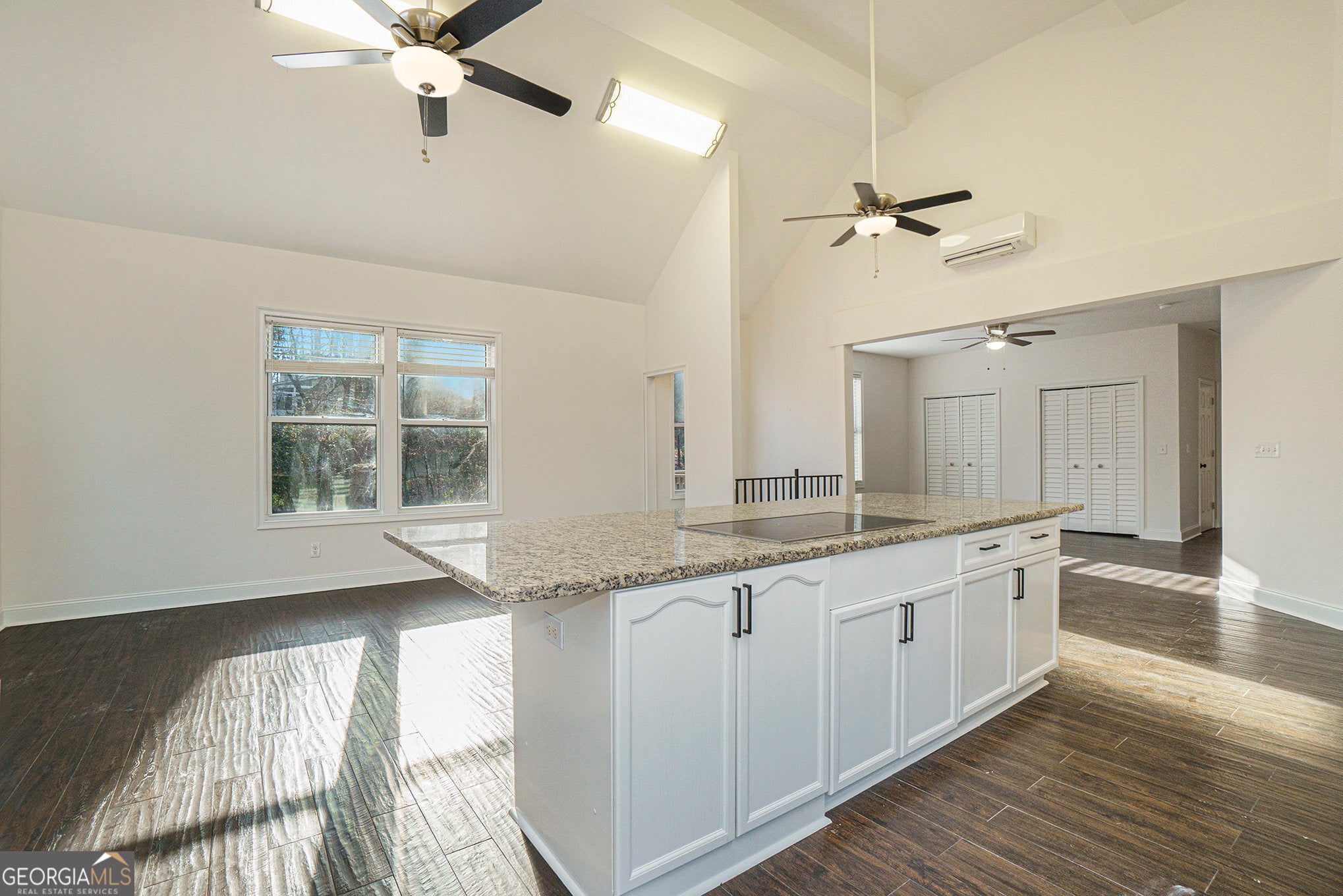 Canton, Georgia, 30115, United States, 8 Bedrooms Bedrooms, ,7 BathroomsBathrooms,Residential,For Sale,1858976