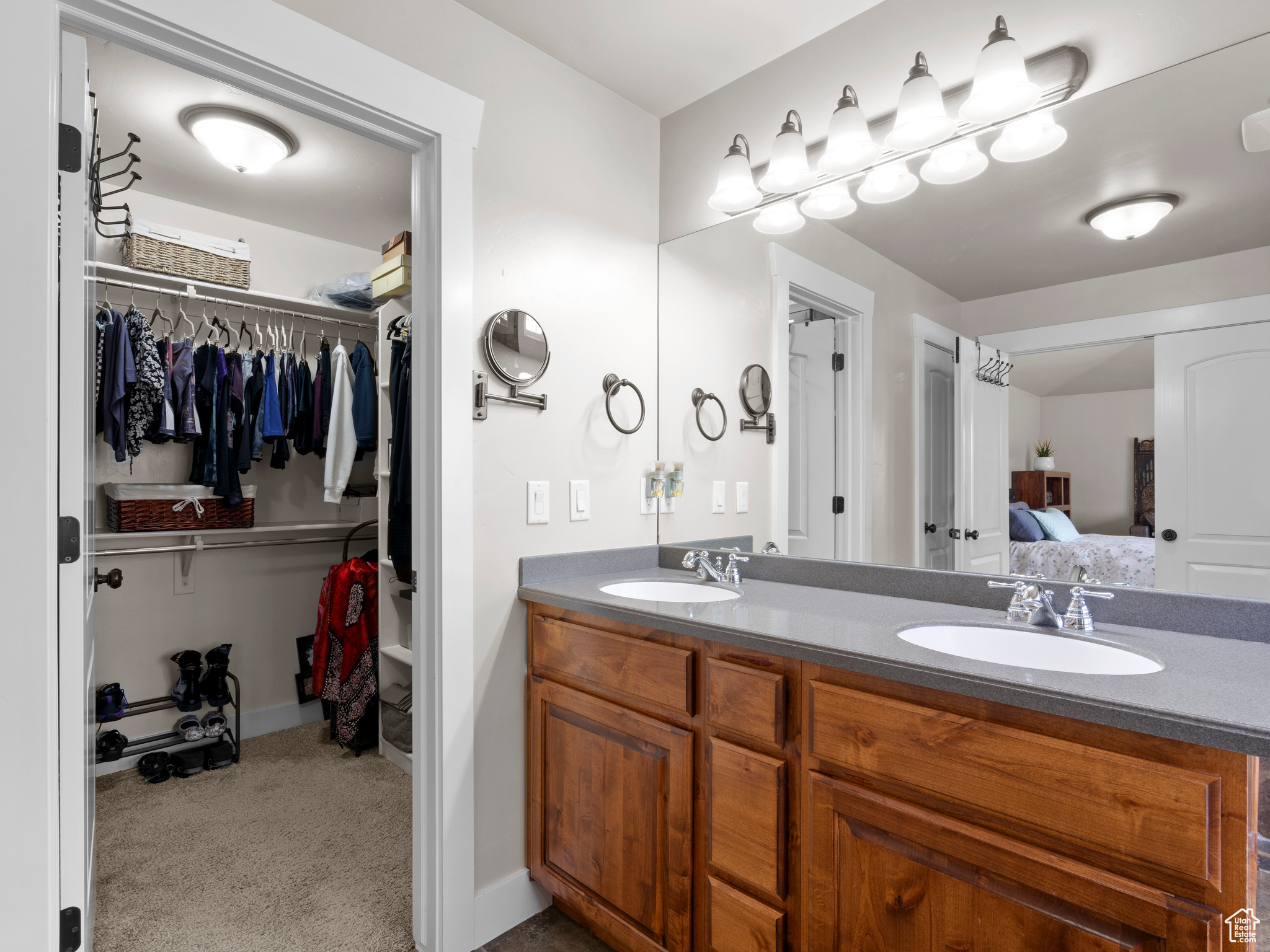 Salt Lake City, Utah, 84117, United States, 3 Bedrooms Bedrooms, ,4 BathroomsBathrooms,Residential,For Sale,1795285