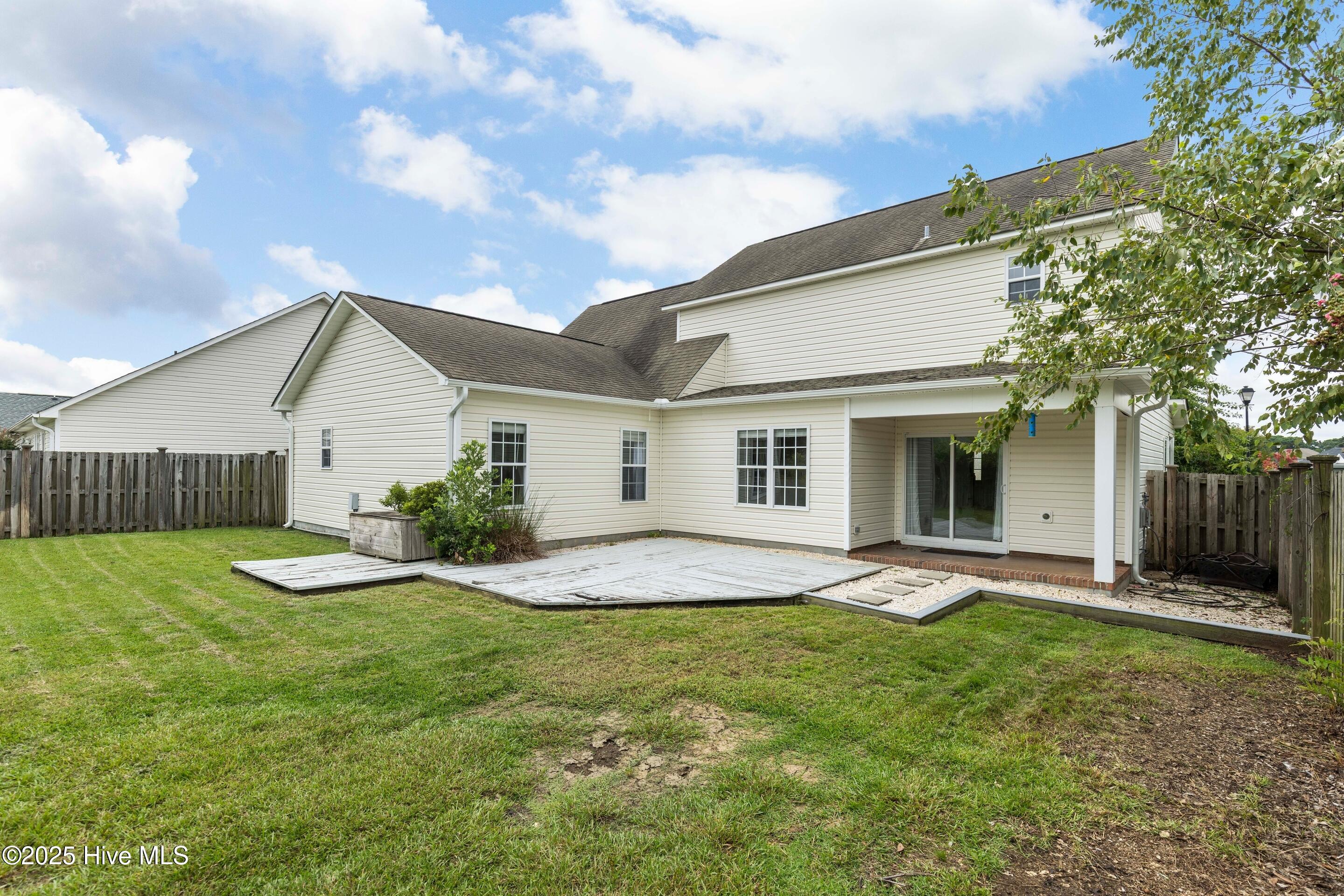 Wilmington, North Carolina, 28412, United States, 4 Bedrooms Bedrooms, ,3 BathroomsBathrooms,Residential,For Sale,1932044