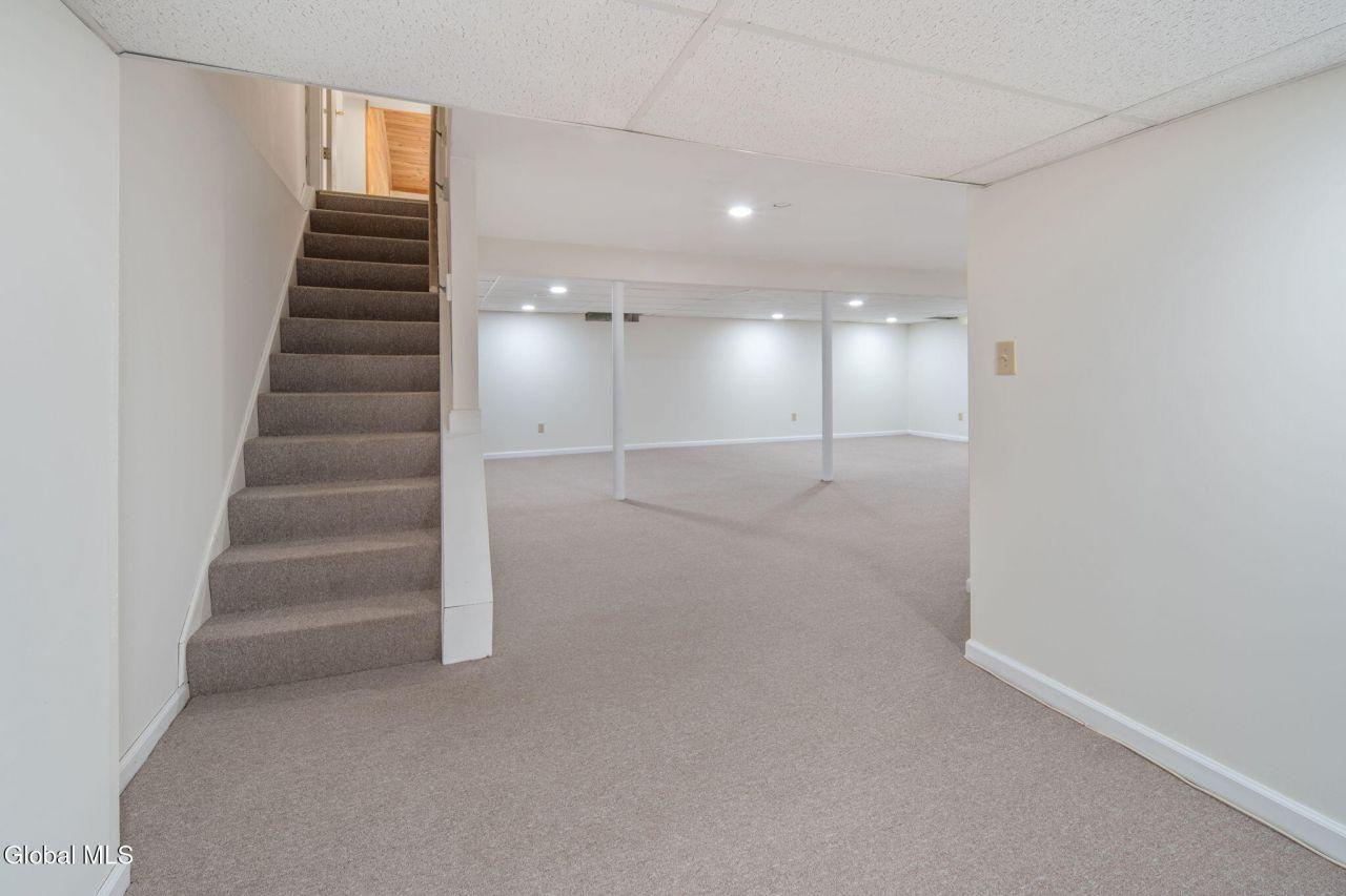 Guilderland, New York, 12303, United States, 4 Bedrooms Bedrooms, ,3 BathroomsBathrooms,Residential,For Sale,1891767