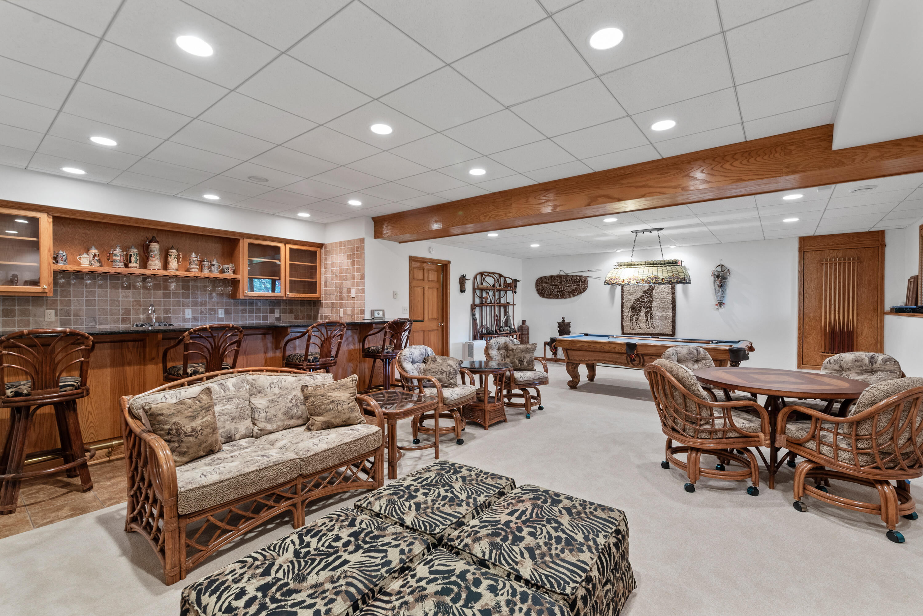 Hartland, Wisconsin, 53029, United States, 4 Bedrooms Bedrooms, ,5 BathroomsBathrooms,Residential,For Sale,1907697