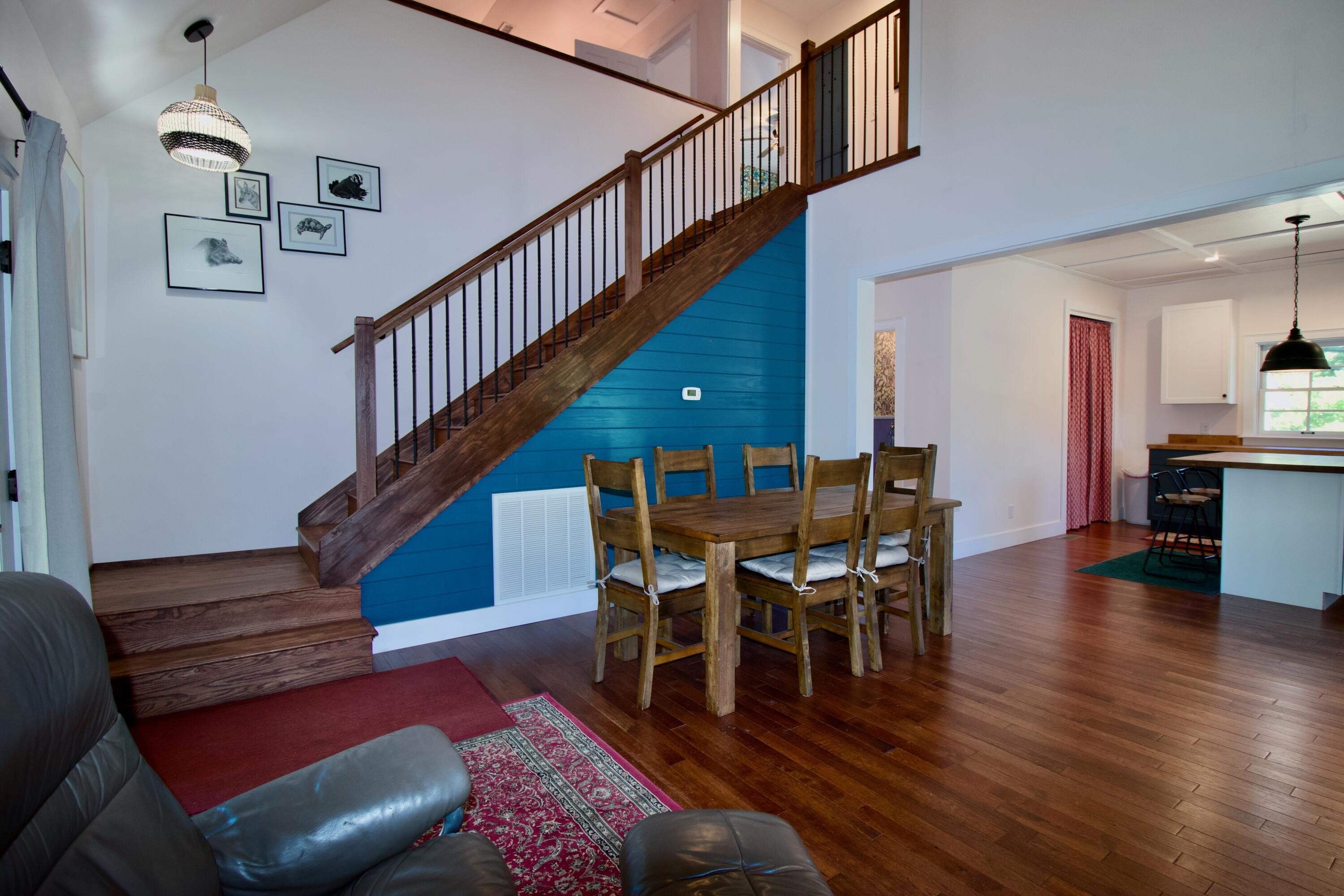 Hinton, West Virginia, 25951, United States, 3 Bedrooms Bedrooms, ,3 BathroomsBathrooms,Residential,For Sale,1770646
