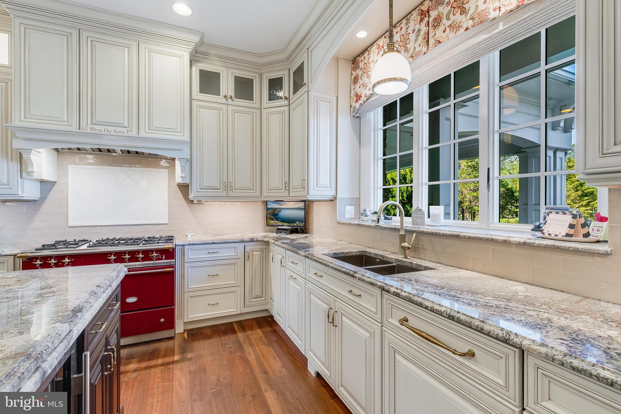 Leesburg, Virginia, 20175, United States, 5 Bedrooms Bedrooms, ,4 BathroomsBathrooms,Residential,For Sale,1776581