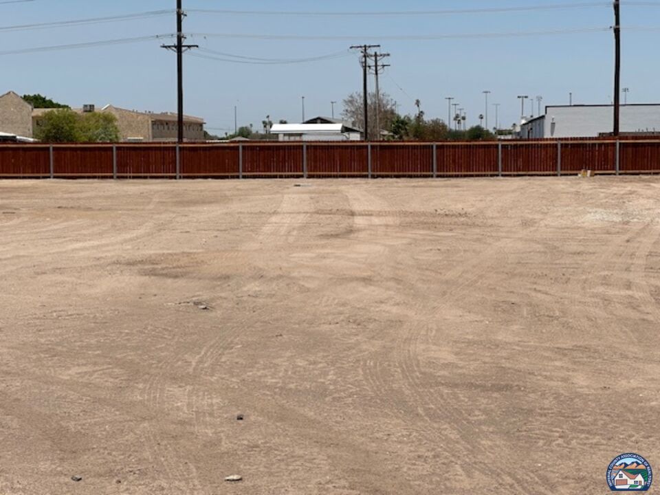 El Centro, California, 92243, United States, 3 Bedrooms Bedrooms, ,2 BathroomsBathrooms,Residential,For Sale,1939319
