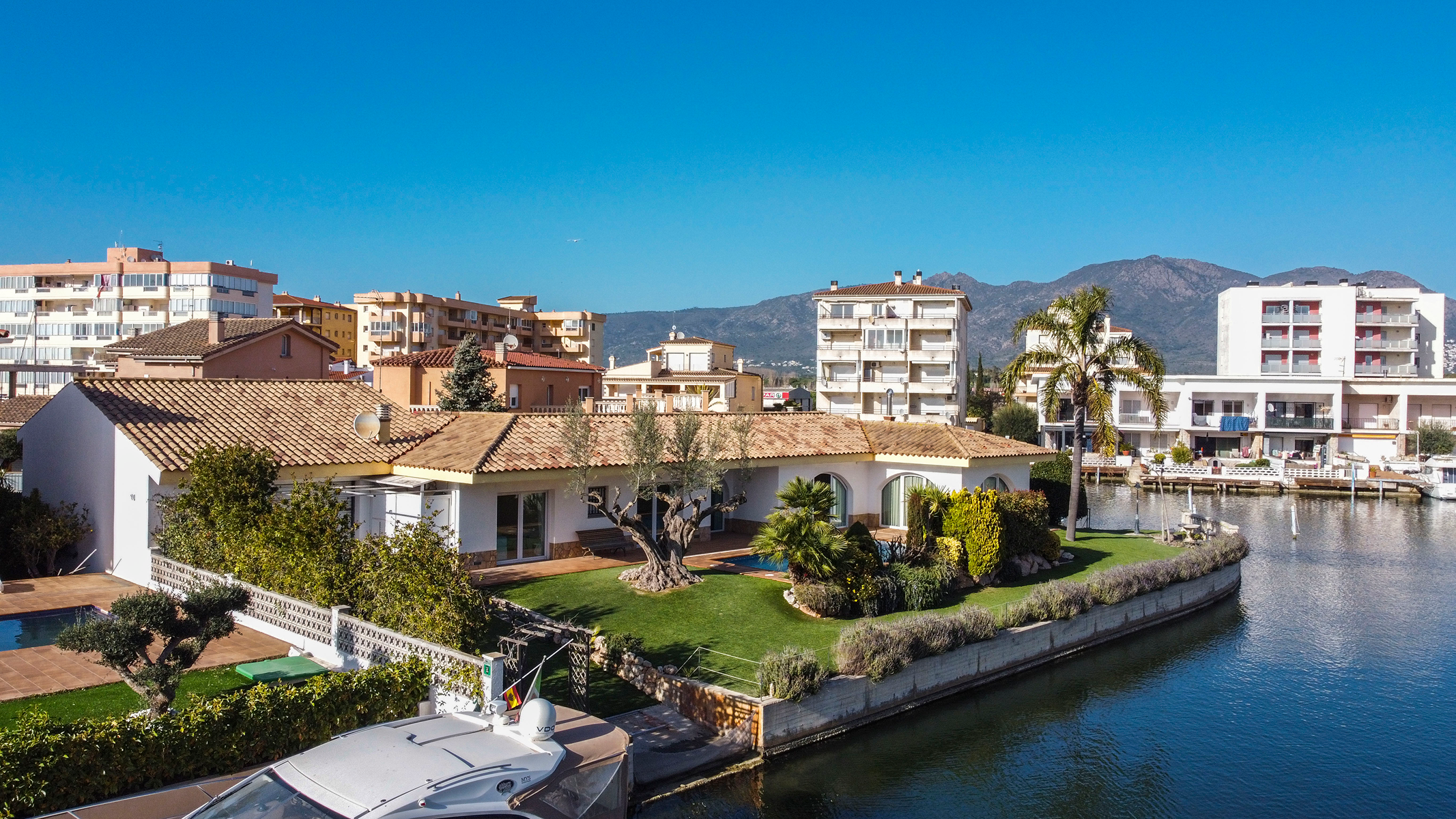  Villa with private mooring and pool in Roses - 物件實景