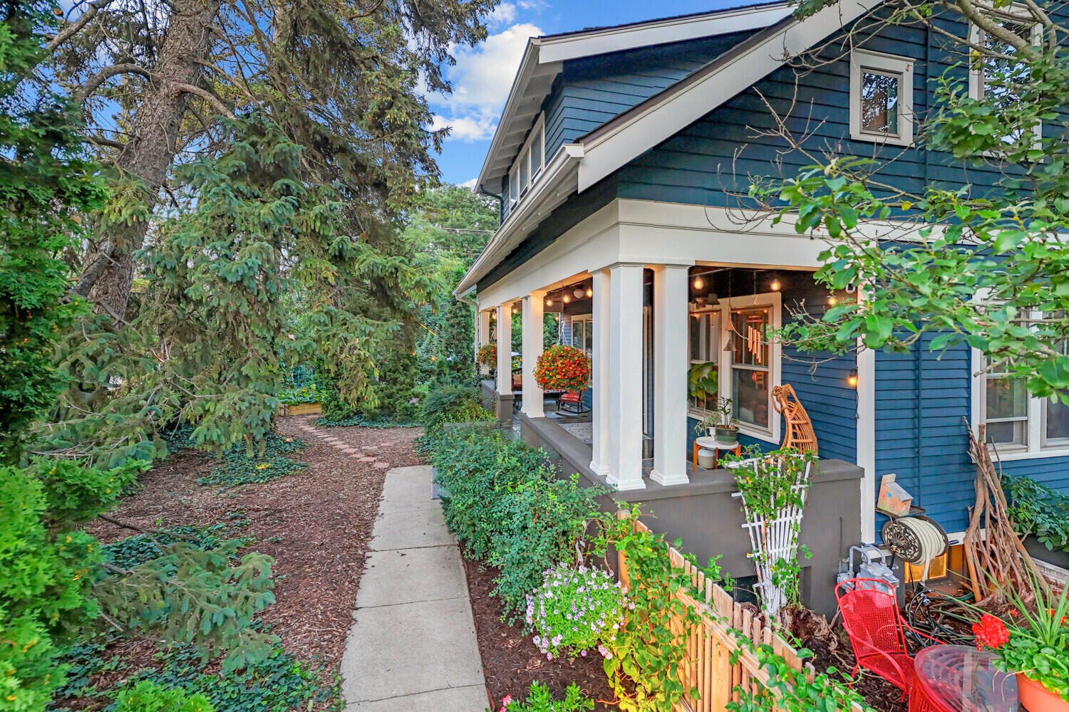 Ann Arbor, Michigan, 48103, United States, 4 Bedrooms Bedrooms, ,3 BathroomsBathrooms,Residential,For Sale,1991262