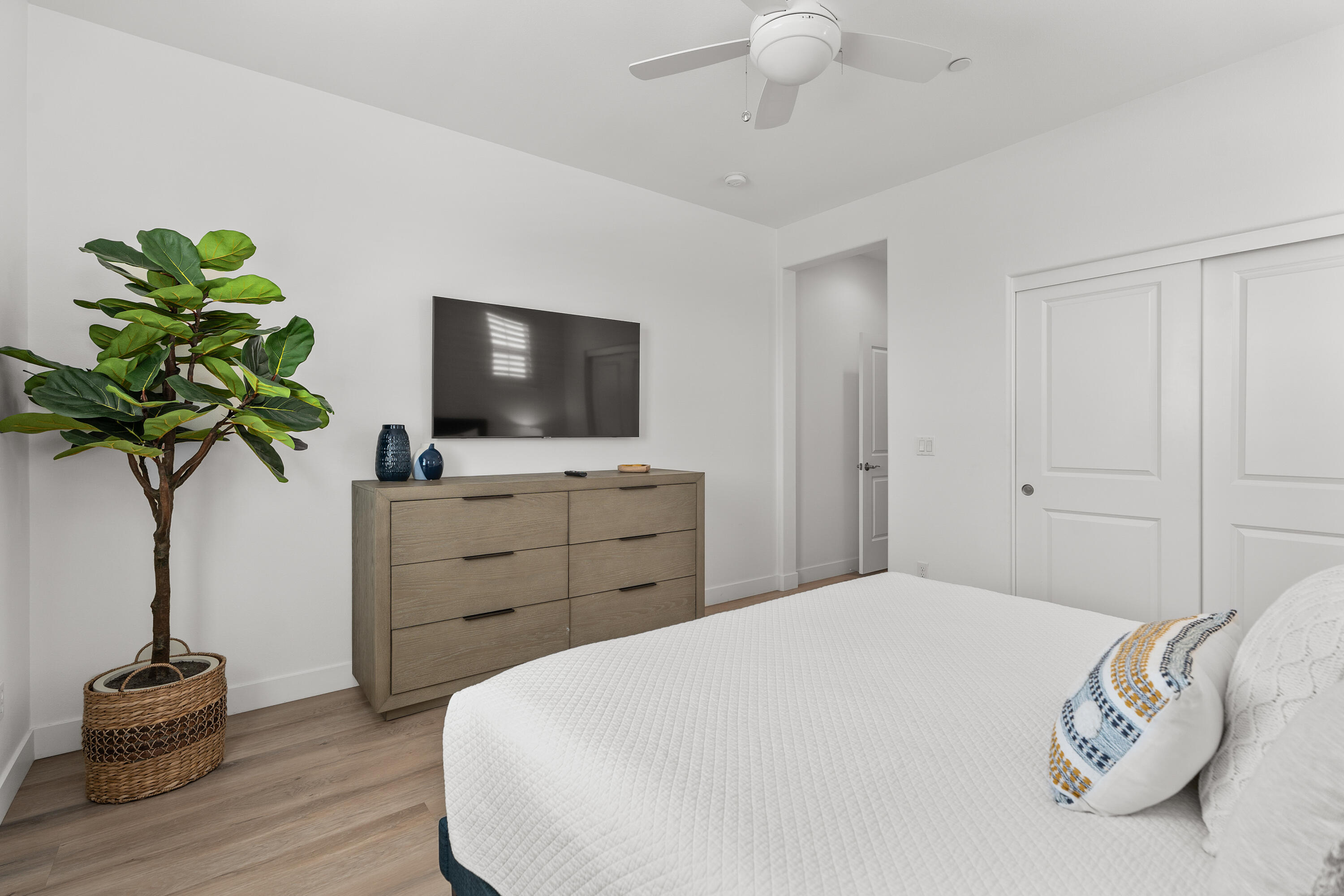 La Quinta, California, 92253, United States, 3 Bedrooms Bedrooms, ,3 BathroomsBathrooms,Residential,For Sale,1940982