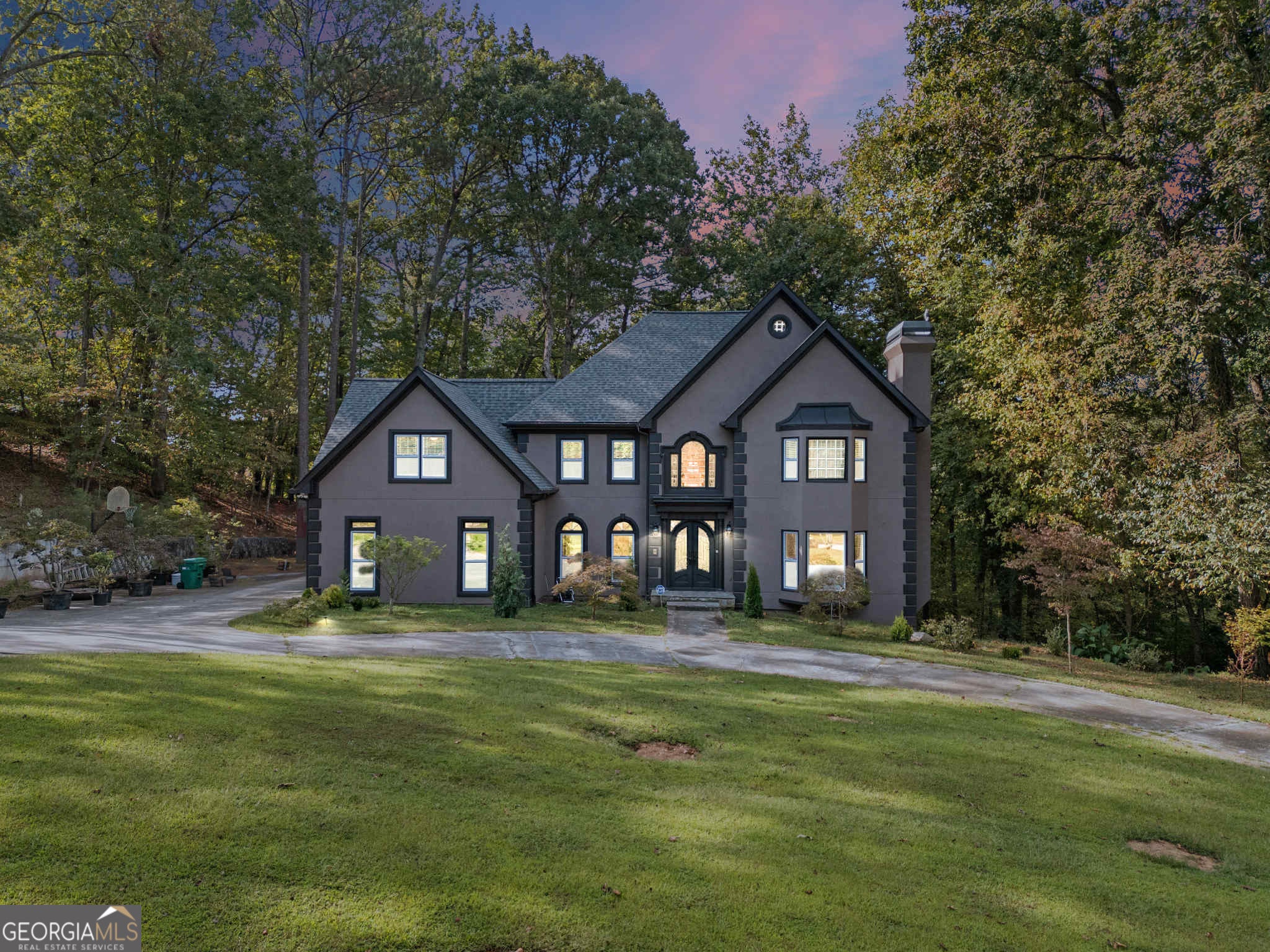 Atlanta, Georgia, 30350, United States, 8 Bedrooms Bedrooms, ,6 BathroomsBathrooms,Residential,For Sale,1992514