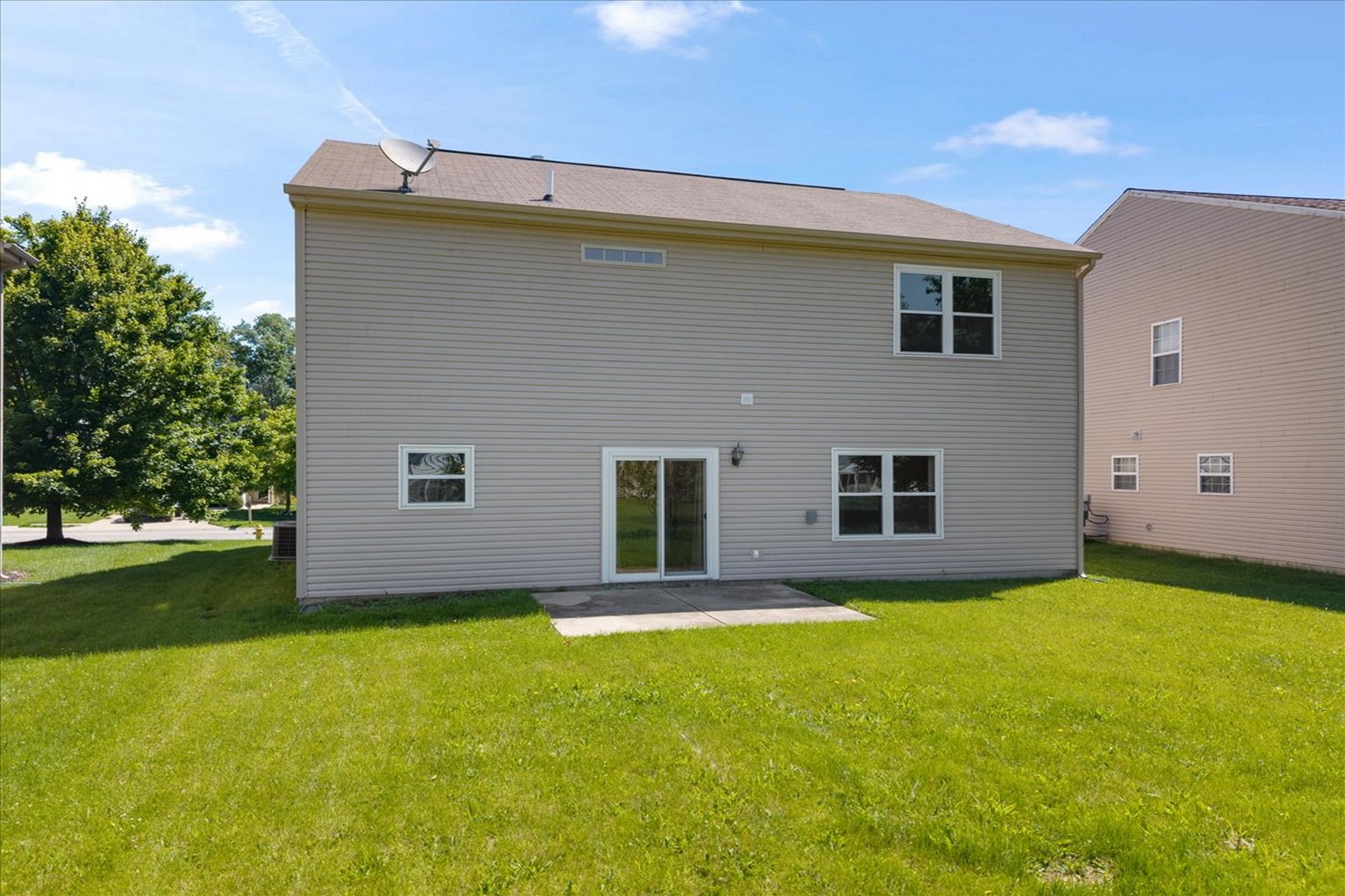  Completely Remodeled Four Bedroom Home on Oversized Lot - 物件實景