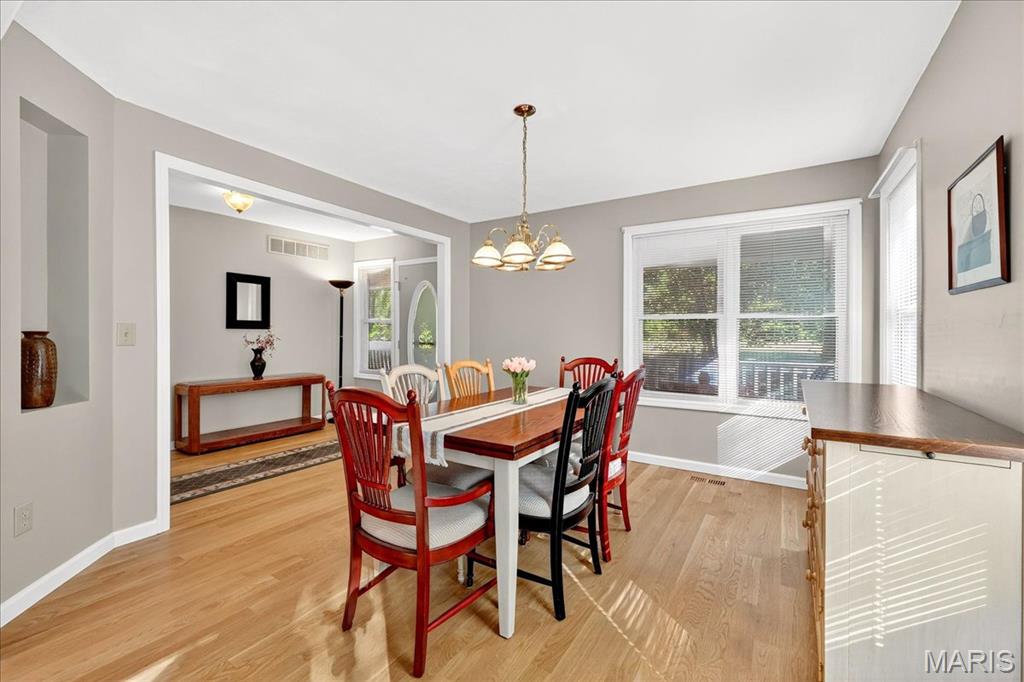 Marthasville, Missouri, 63357, United States, 4 Bedrooms Bedrooms, ,3 BathroomsBathrooms,Residential,For Sale,1973136