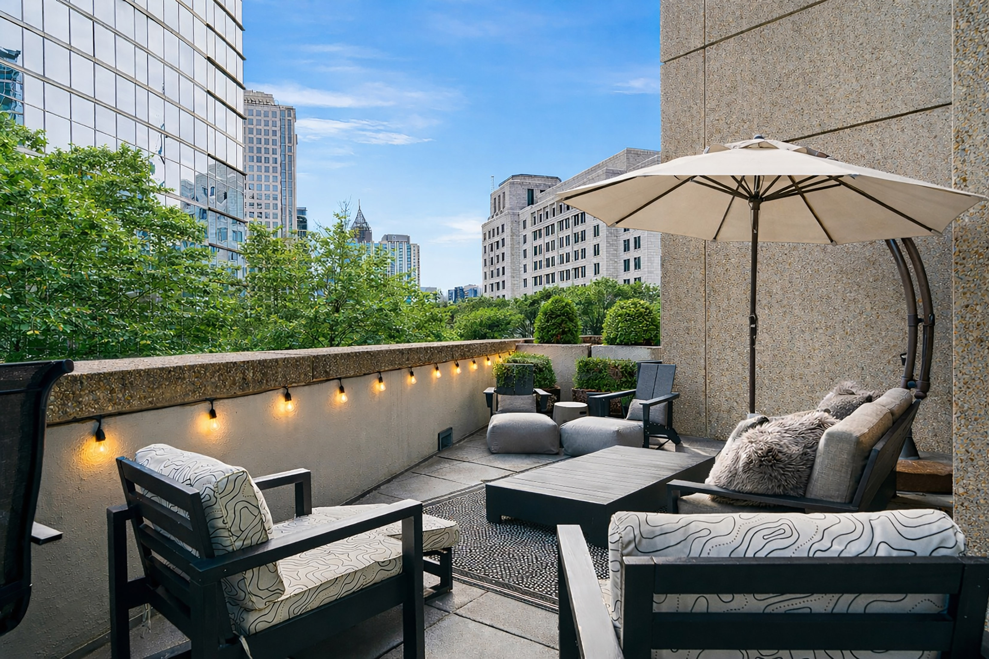  Exceptional Two Bedroom Residence at the Iconic 1010 Midtown - 物件實景