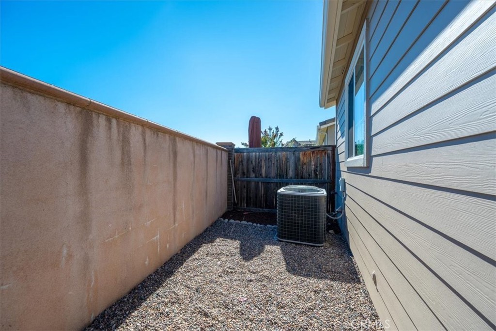 Atascadero, California, 93422, United States, 3 Bedrooms Bedrooms, ,3 BathroomsBathrooms,Residential,For Sale,1977123