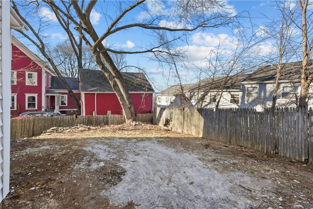 Providence, Rhode Island, 02906, United States, 3 Bedrooms Bedrooms, ,2 BathroomsBathrooms,Residential,For Sale,1850719