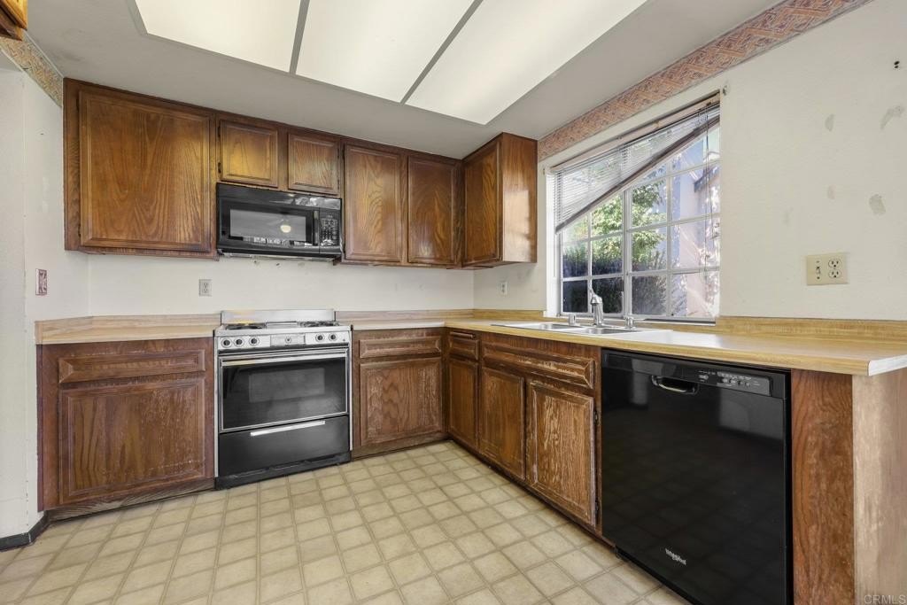 Escondido, California, 92027, United States, 2 Bedrooms Bedrooms, ,2 BathroomsBathrooms,Residential,For Sale,1965689