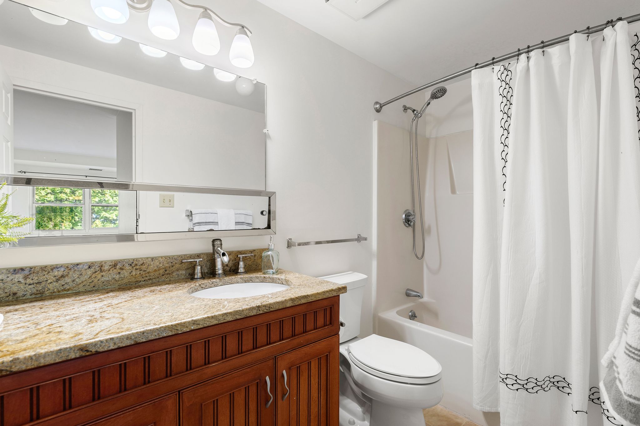  1 Watermill Place, Unit 426, Arlington, MA, 02476 - 物件實景