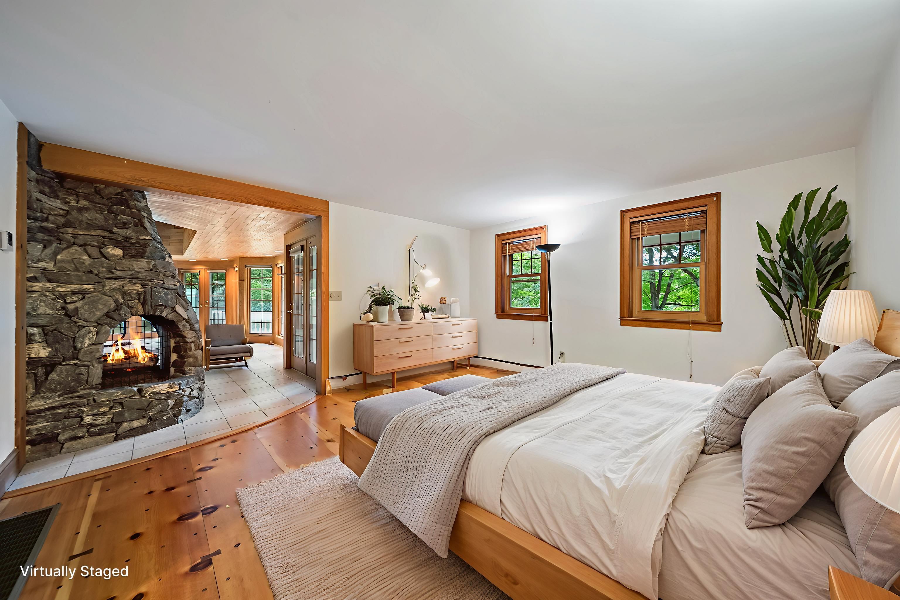 Hollis, New Hampshire, 03049, United States, 7 Bedrooms Bedrooms, ,5 BathroomsBathrooms,Residential,For Sale,1934449