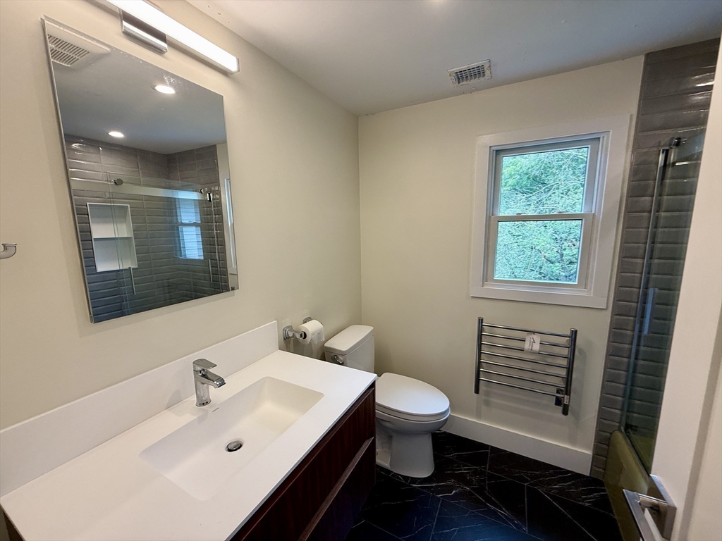 Lexington, Massachusetts, 02420, United States, 5 Bedrooms Bedrooms, ,6 BathroomsBathrooms,Residential,For Sale,1951005