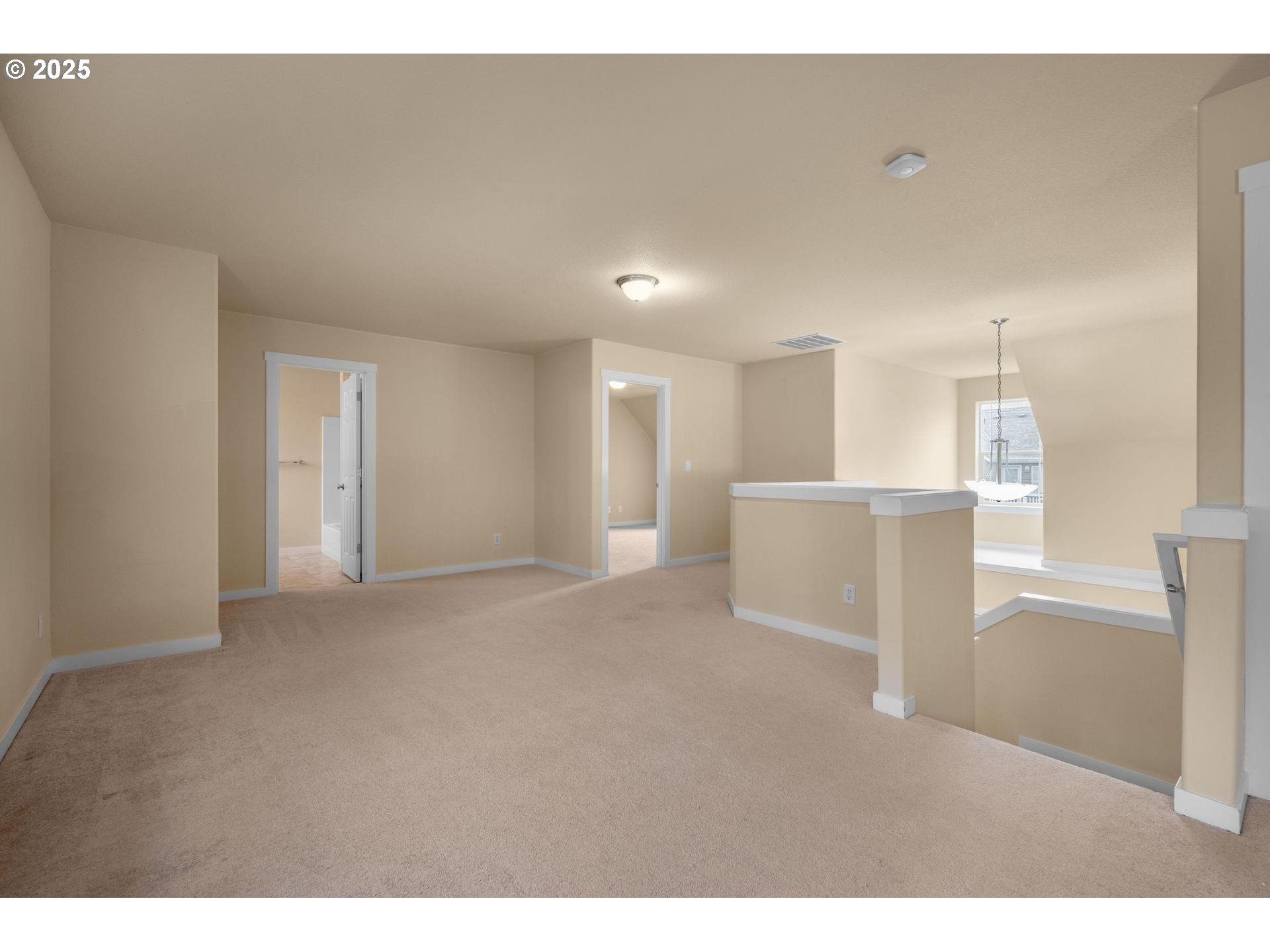 Portland, Oregon, 97225, United States, 3 Bedrooms Bedrooms, ,2 BathroomsBathrooms,Residential,For Sale,1995924