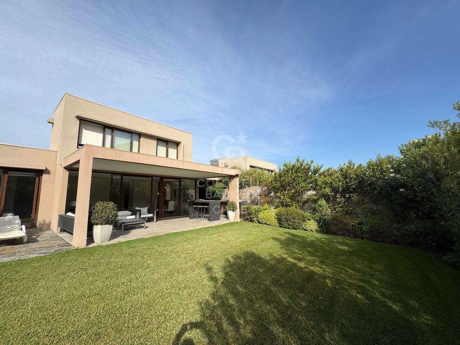 Colina, Chile, 3 Bedrooms Bedrooms, ,4 BathroomsBathrooms,Residential,For Sale,1759247