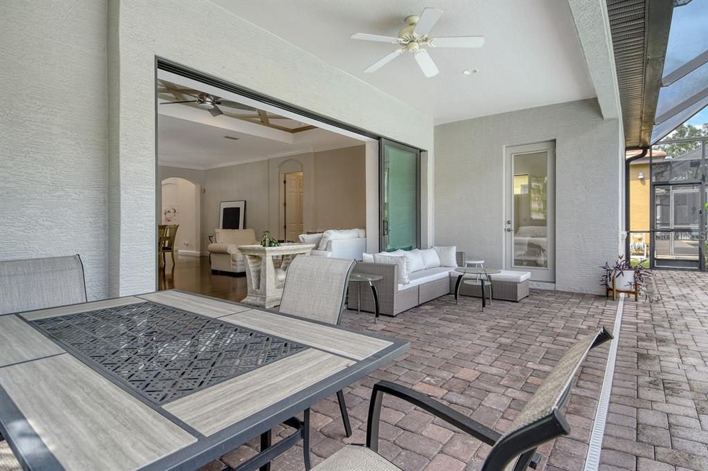 Bradenton, Florida, 34201, United States, 2 Bedrooms Bedrooms, ,2 BathroomsBathrooms,Residential,For Sale,1961743