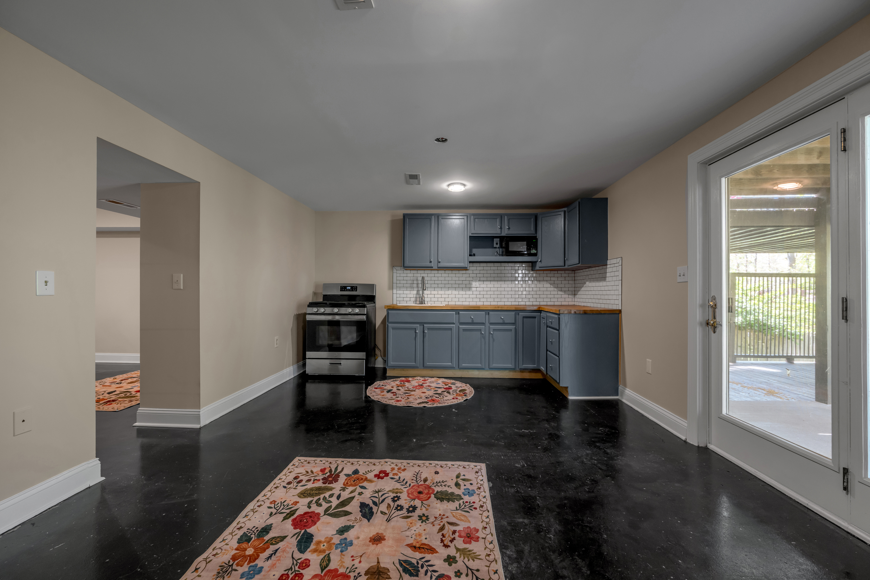  186 Hunter Drive - 物件實景