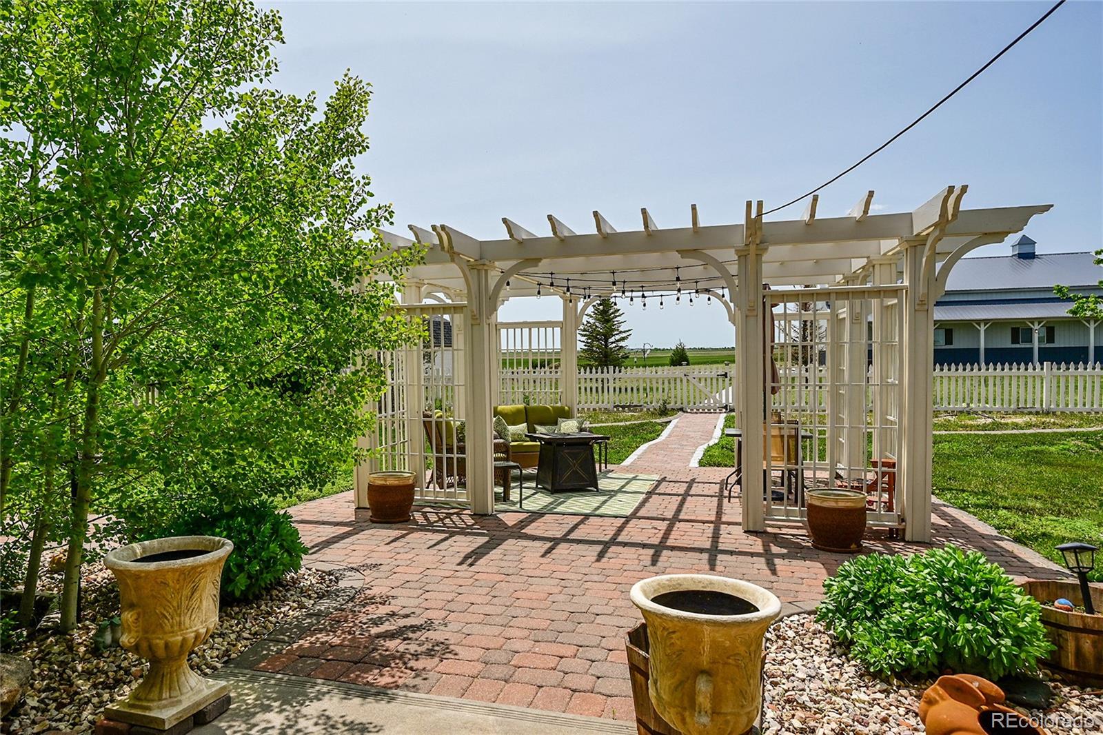 Strasburg, Colorado, 80136, United States, 3 Bedrooms Bedrooms, ,4 BathroomsBathrooms,Residential,For Sale,1847034