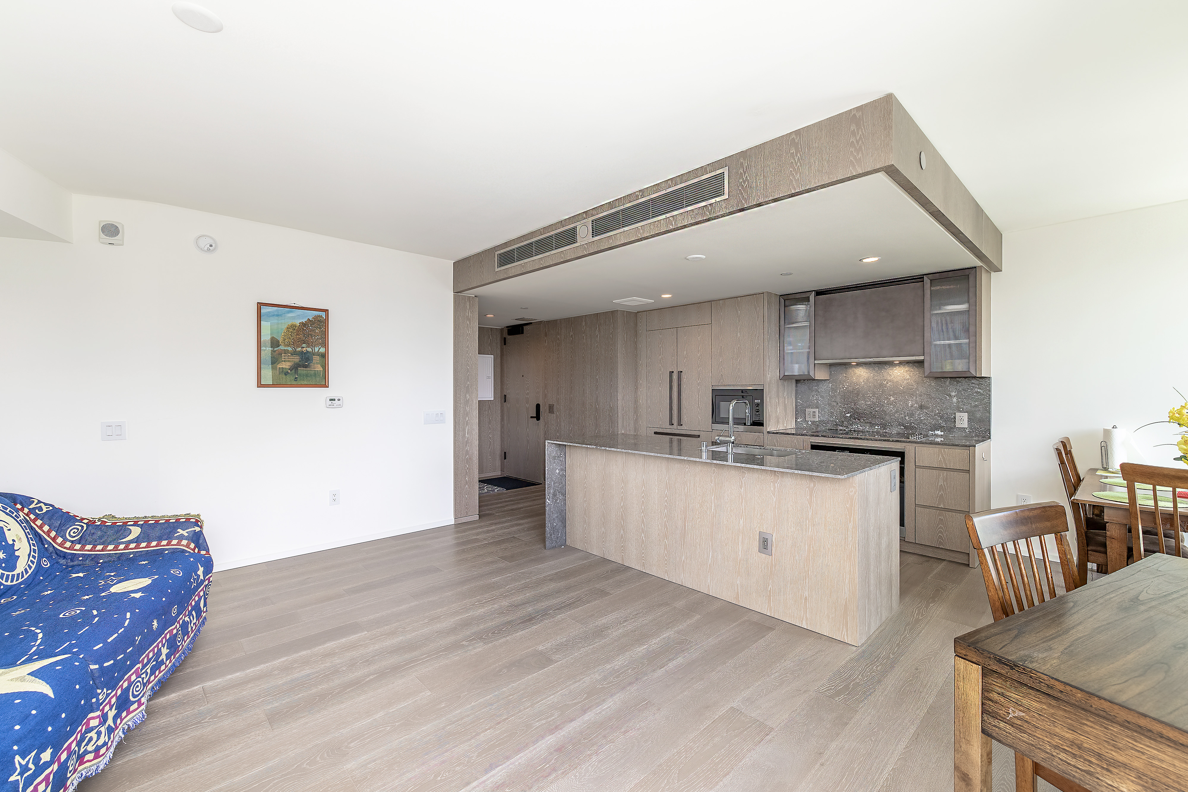 Honolulu, Hawaii, 96814, United States, 2 Bedrooms Bedrooms, ,2 BathroomsBathrooms,Residential,For Sale,1979445