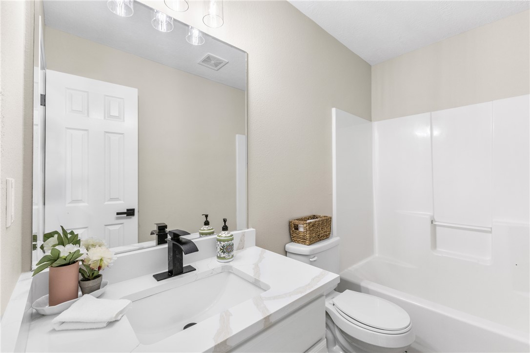 Bryan, Texas, 77808, United States, 4 Bedrooms Bedrooms, ,2 BathroomsBathrooms,Residential,For Sale,1913651