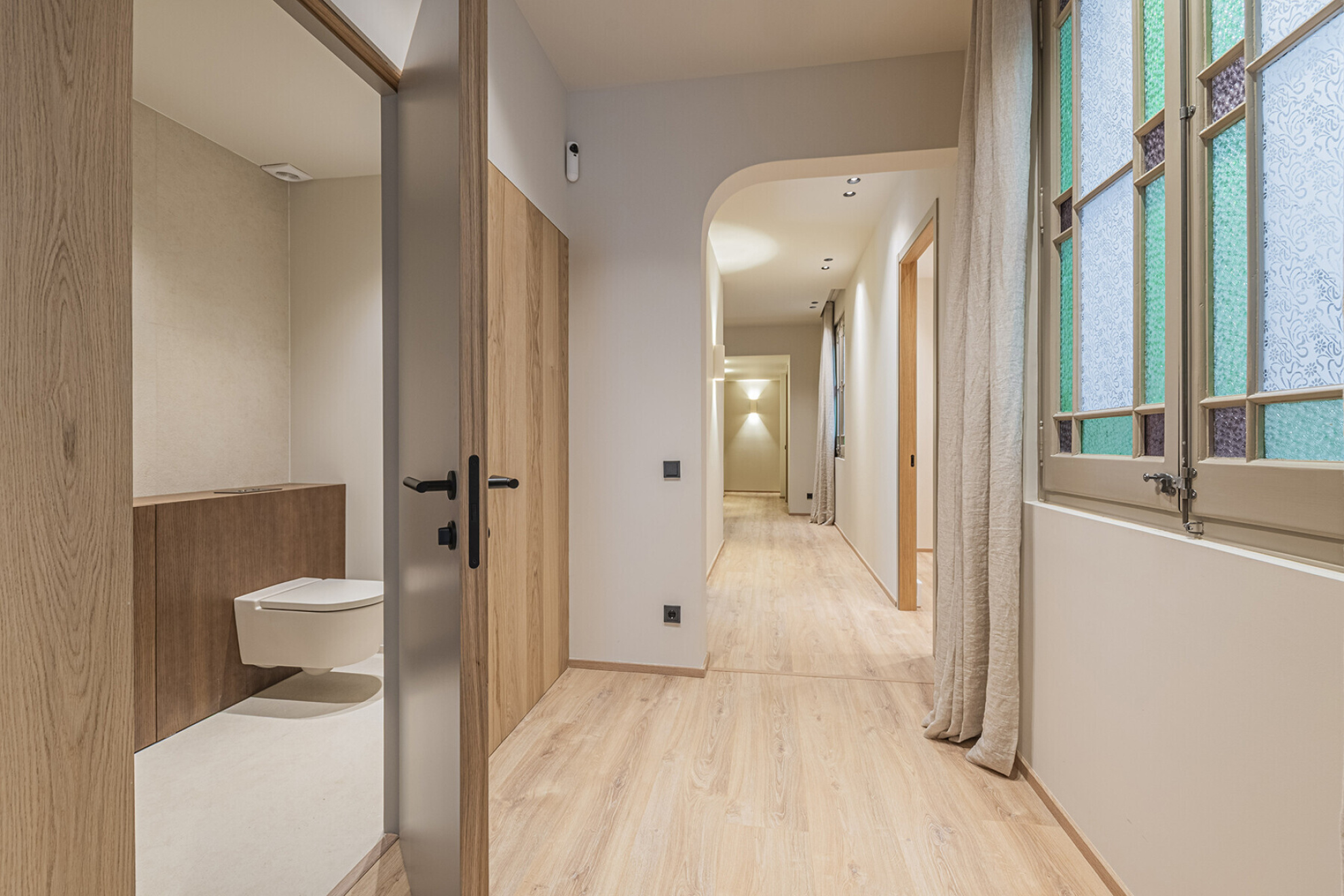  Modernist flat in Eixample with premium finishes in the Quadrat d