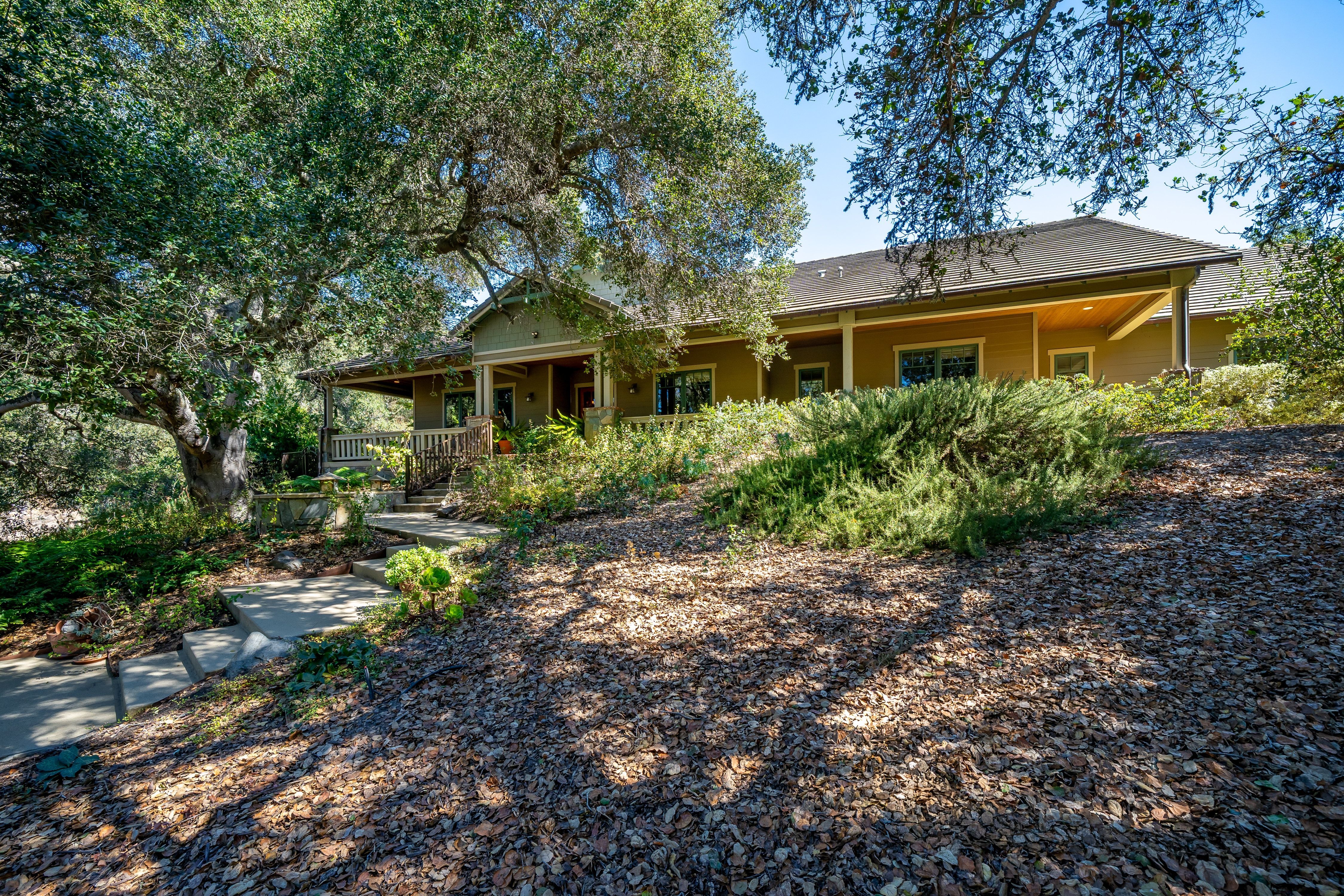  Timeless Craftsman Estate with Resort-Style Outdoor Living - 物件實景