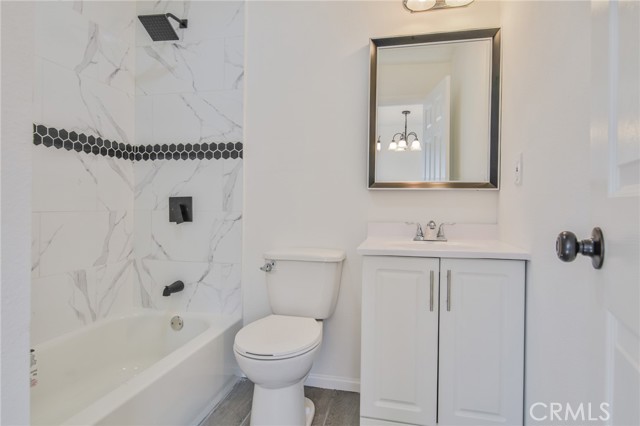 Los Angeles, California, 90001, United States, 2 Bedrooms Bedrooms, ,2 BathroomsBathrooms,Residential,For Sale,2008096