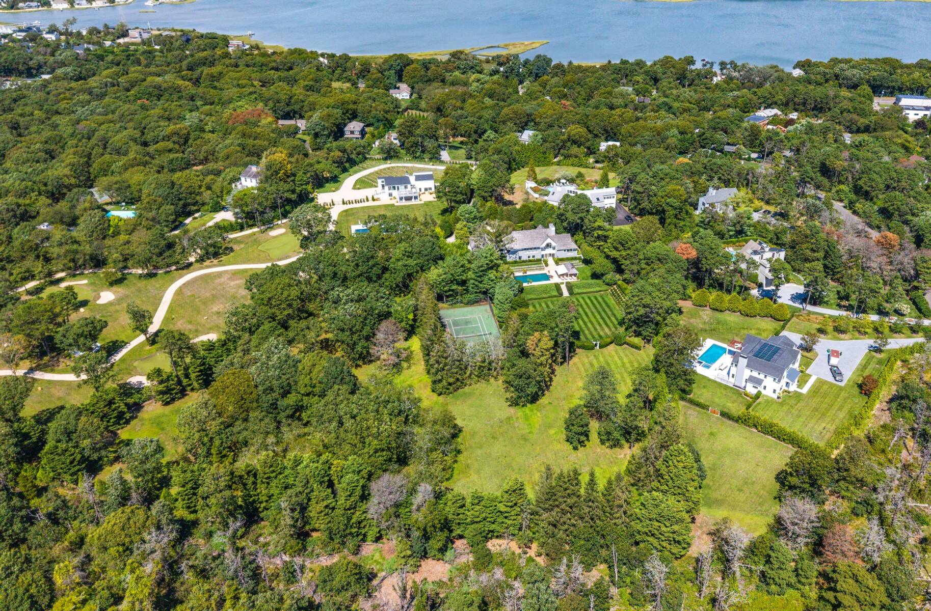  Private, Park-Like Estate in Southampton - 物件實景