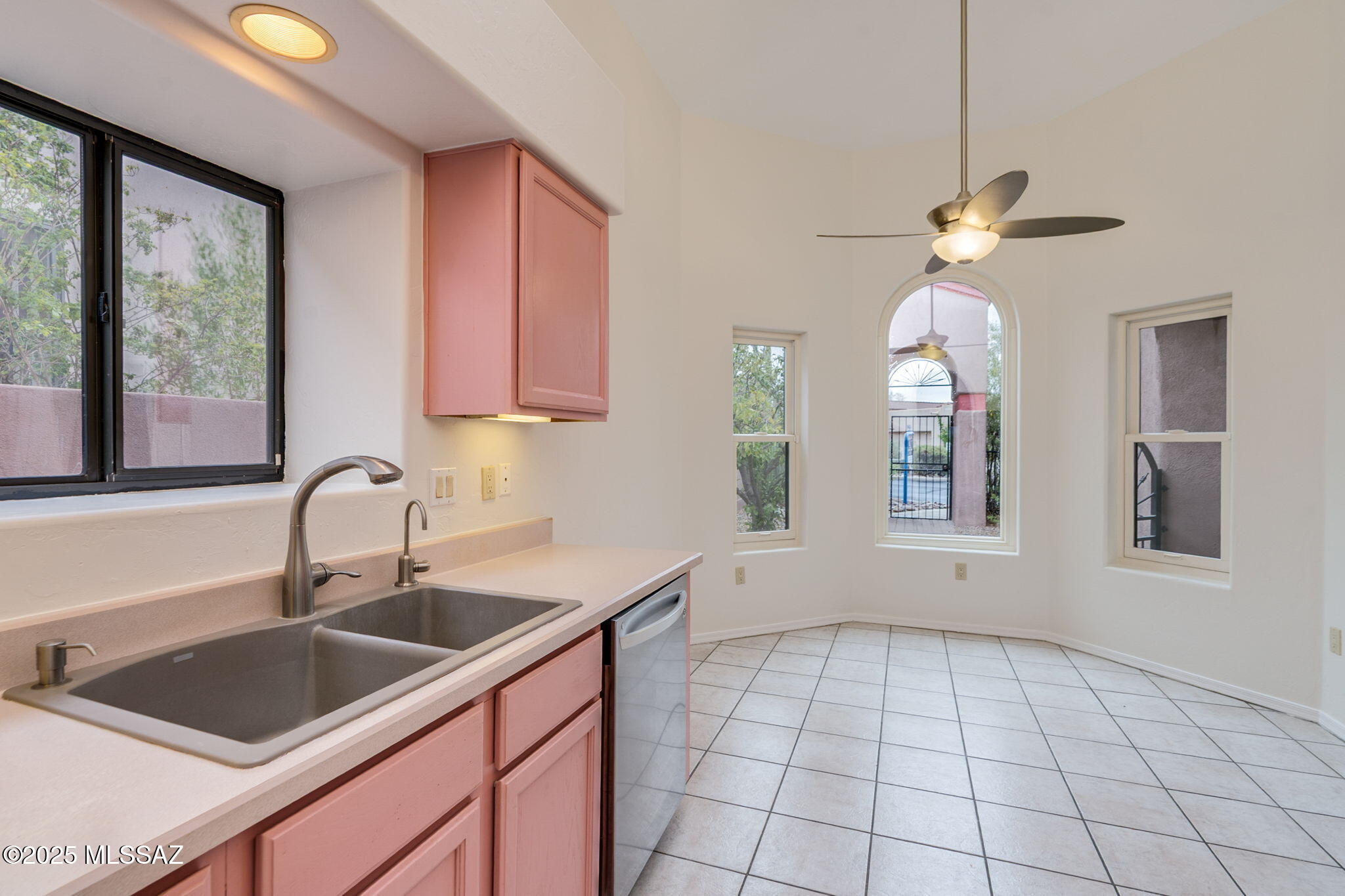 Tucson, Arizona, 85718, United States, 3 Bedrooms Bedrooms, ,2 BathroomsBathrooms,Residential,For Sale,1891107