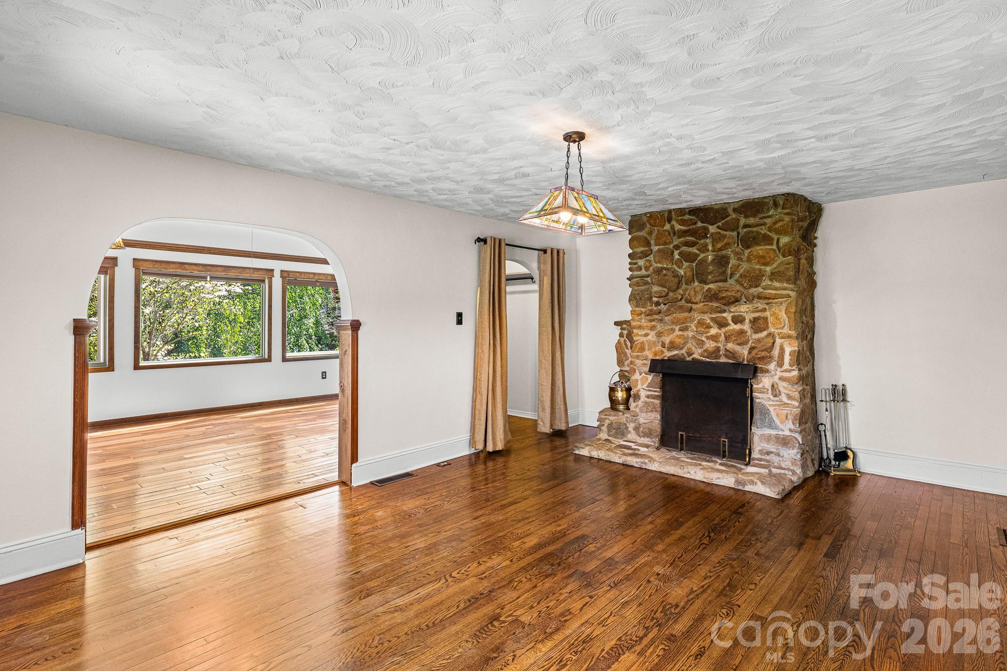 Black Mountain, North Carolina, 28711, United States, 3 Bedrooms Bedrooms, ,3 BathroomsBathrooms,Residential,For Sale,2037381