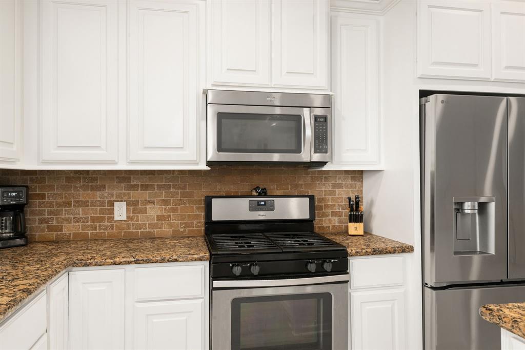 Sealy, Texas, 77474, United States, 3 Bedrooms Bedrooms, ,2 BathroomsBathrooms,Residential,For Sale,1846836